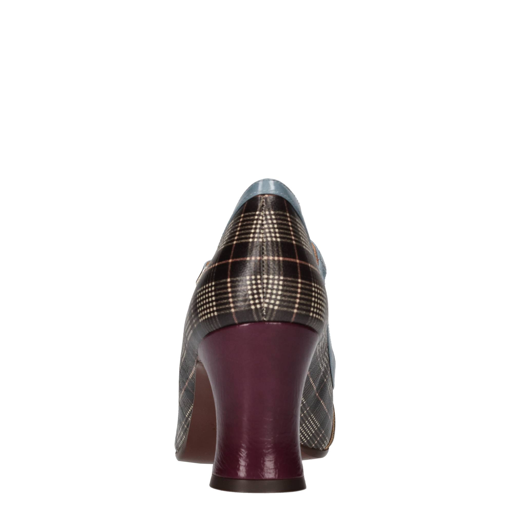 Chie Mihara With Heel
