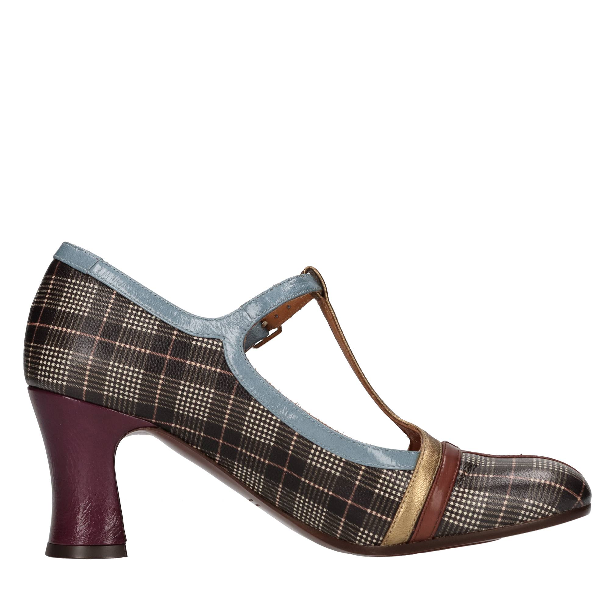 Chie Mihara With Heel