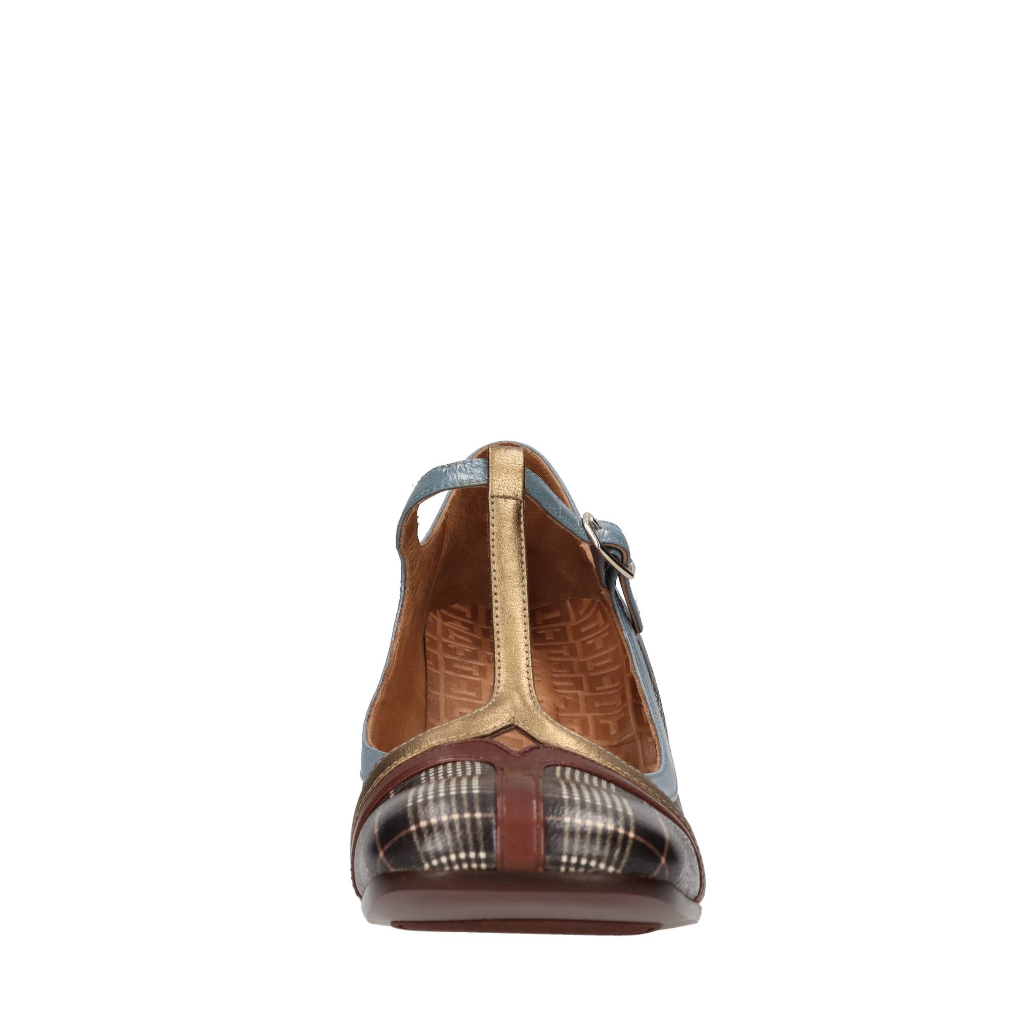 Chie Mihara With Heel