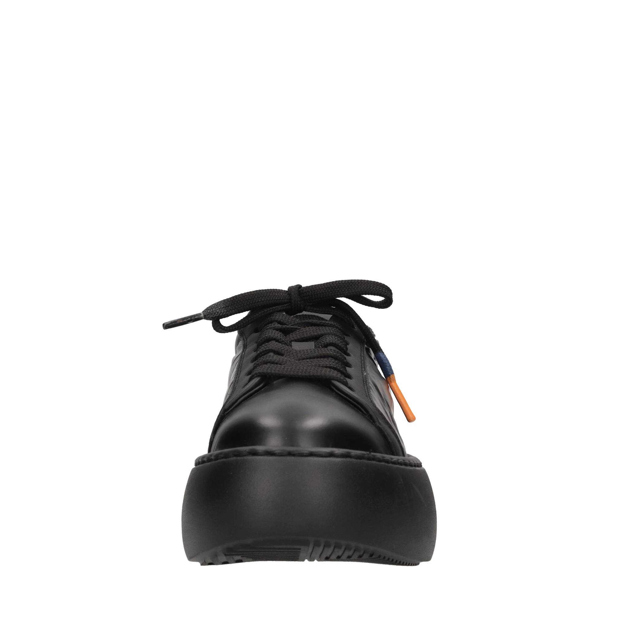 Barracuda Black Sneakers