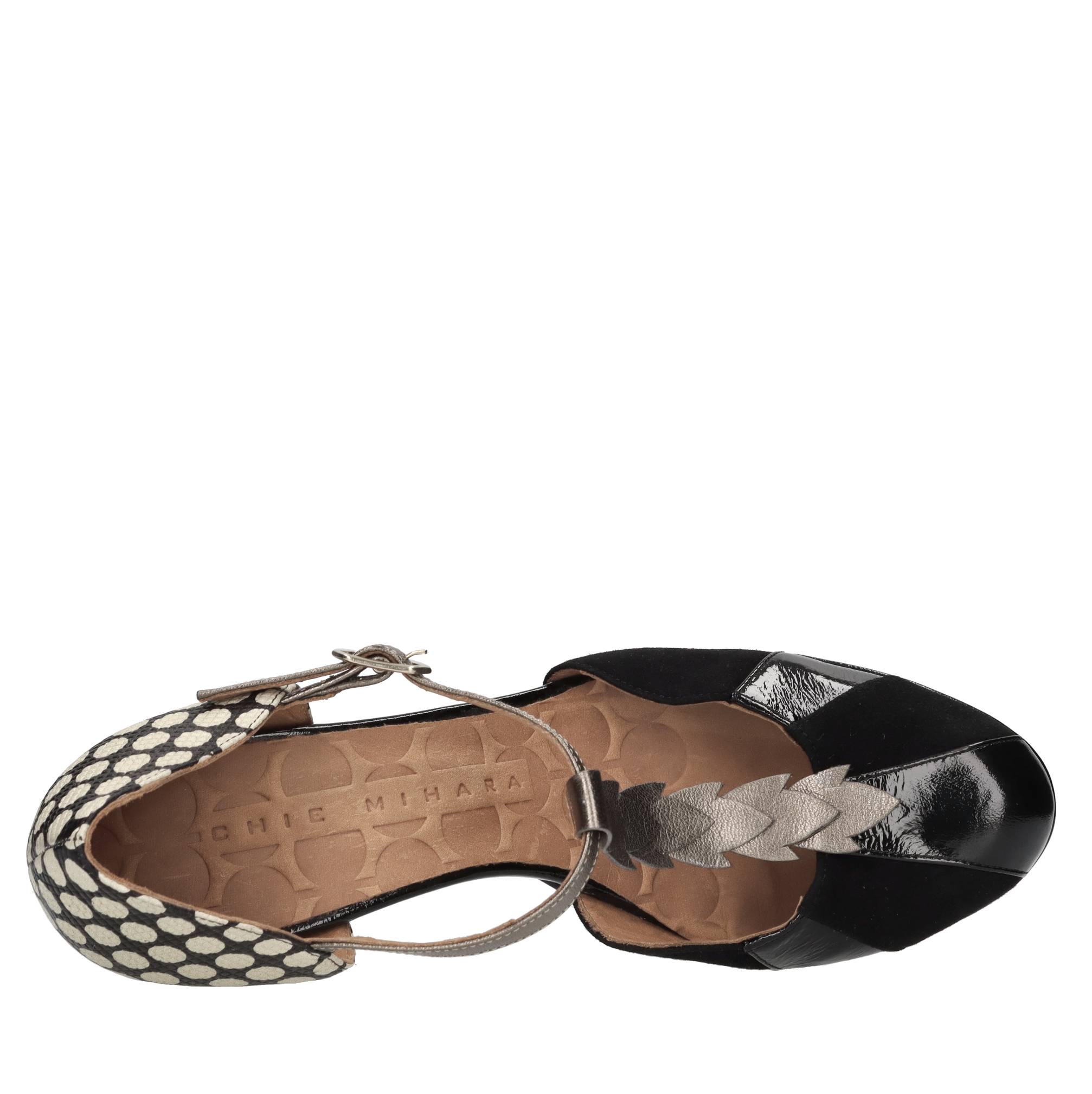 Chie Mihara Schoenen met multicolor hiel