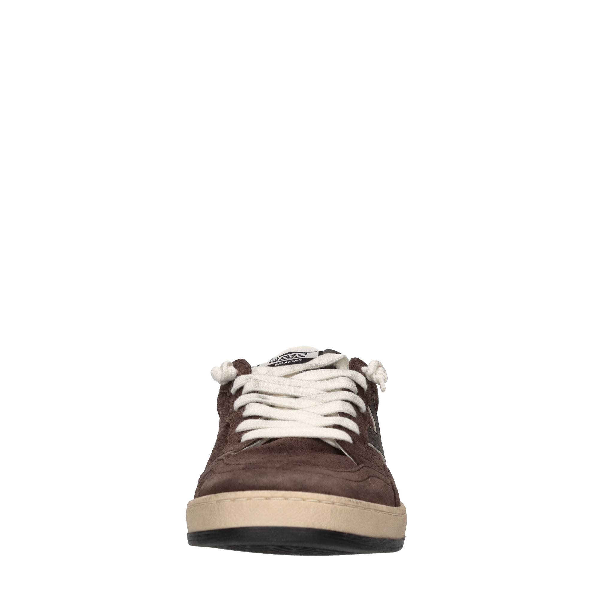 4B12 Sneakers