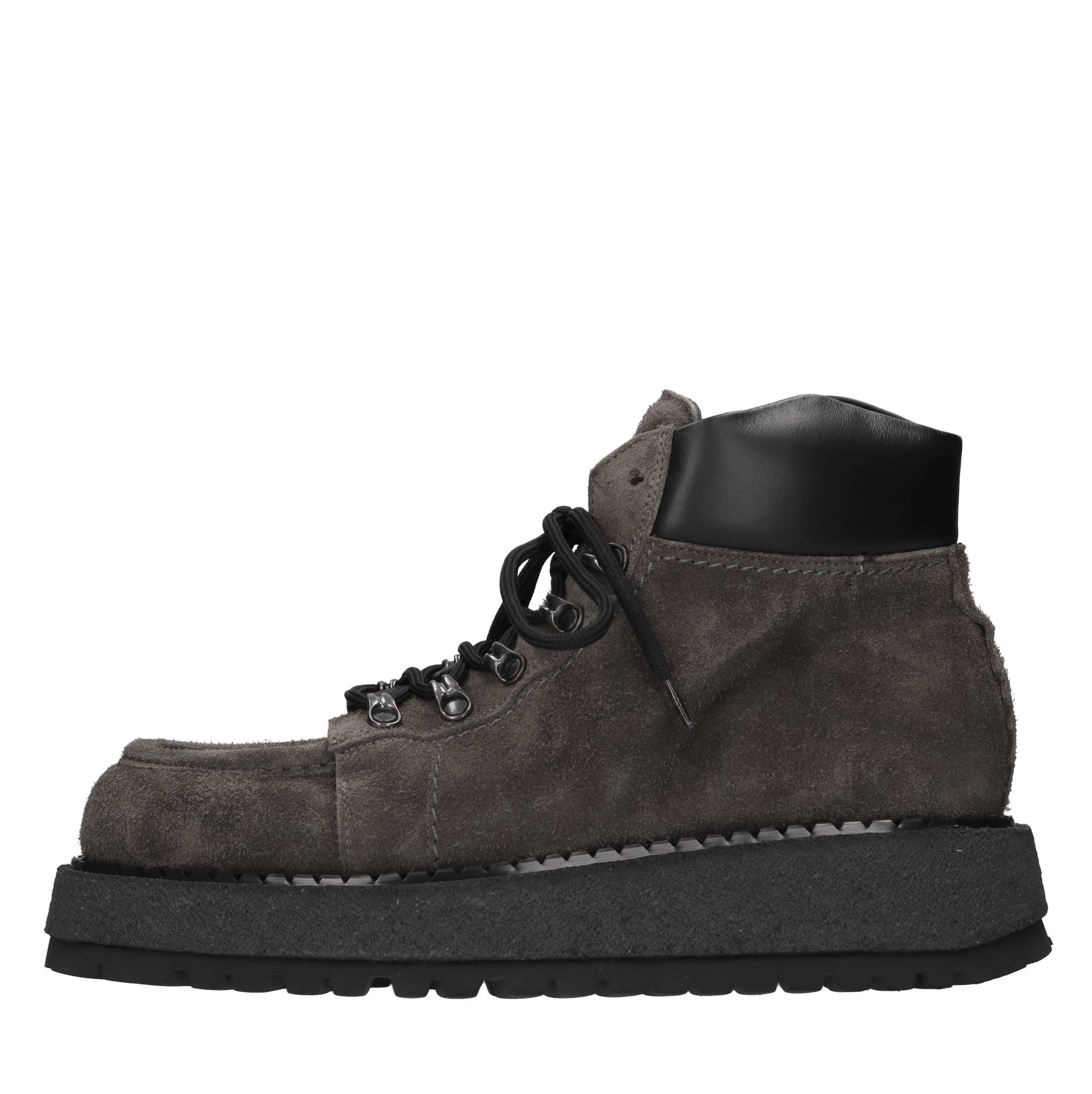 The-antipode Stiefel schwarz