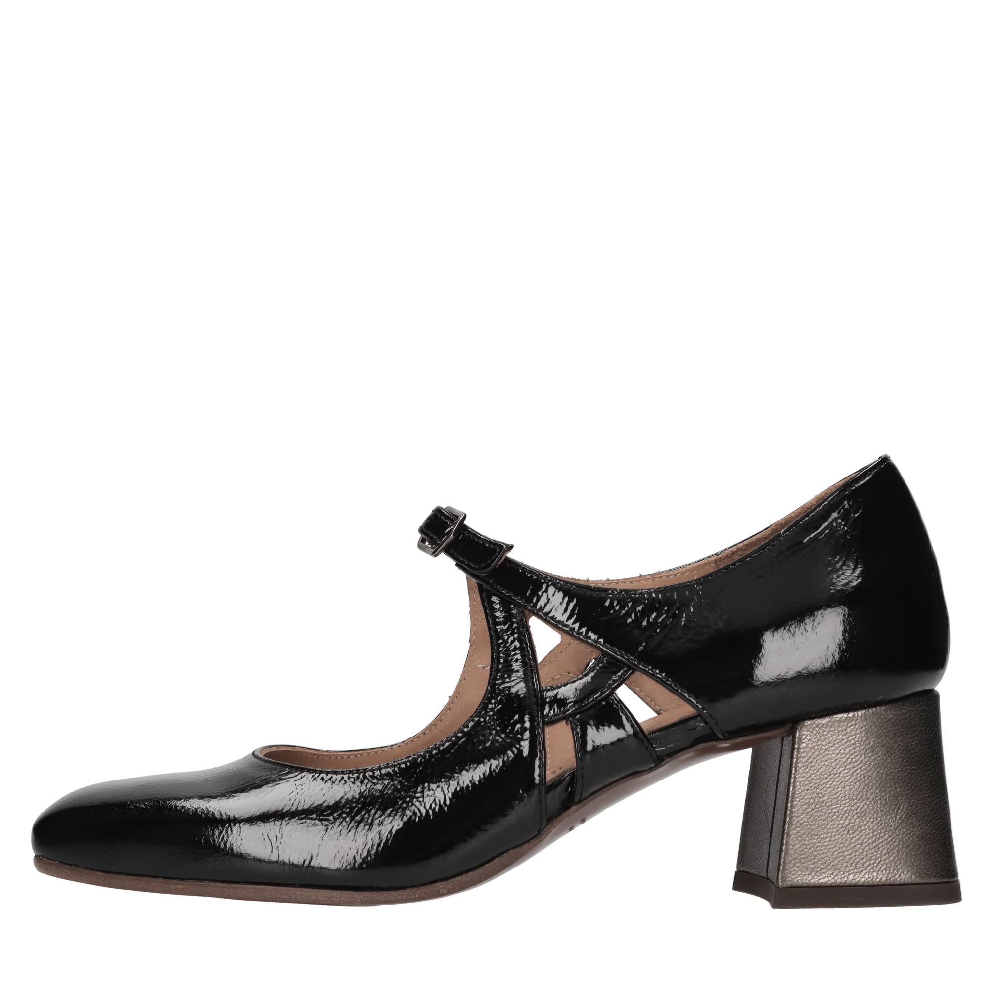 Chie Mihara With Heel