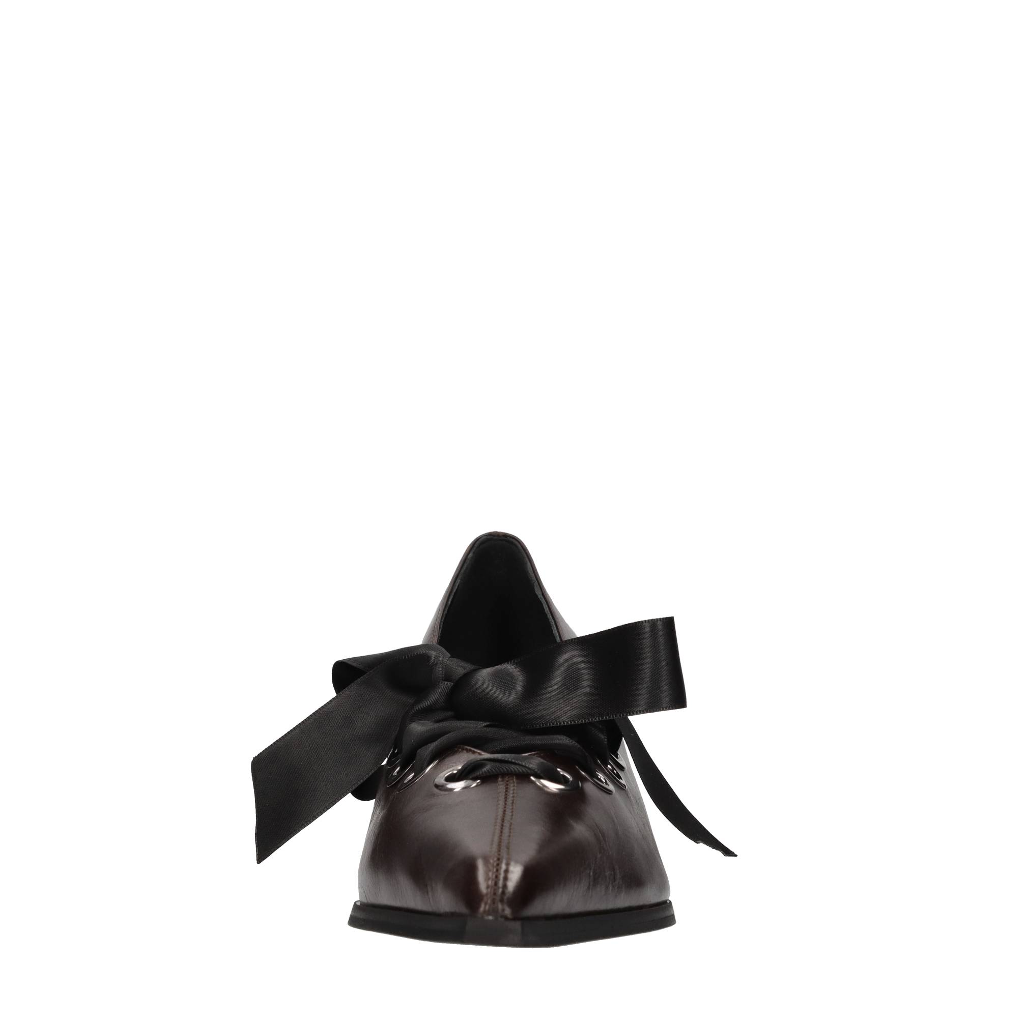 POEVE Scarpe con Tacco Marrone