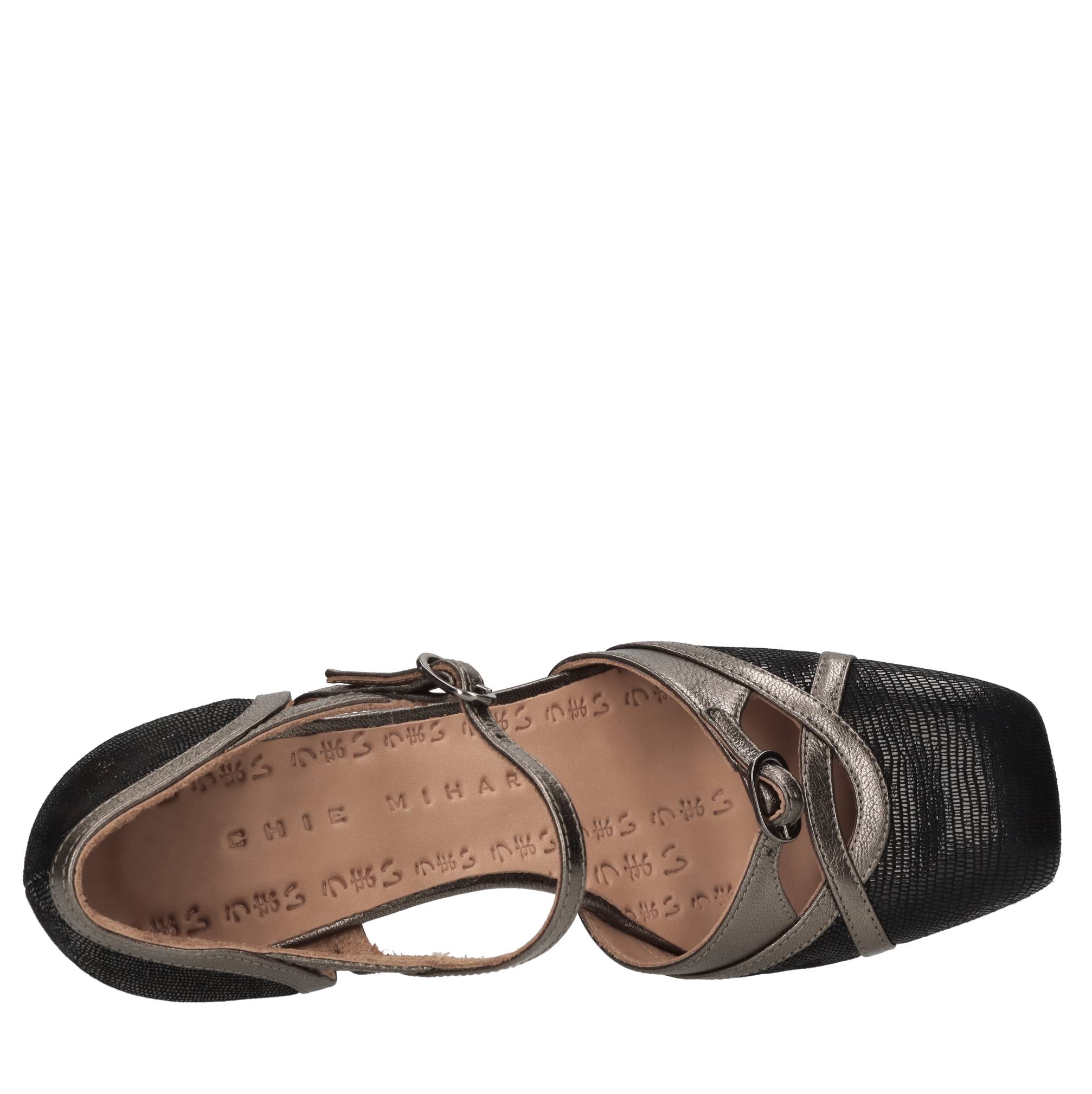 Chie Mihara With Heel