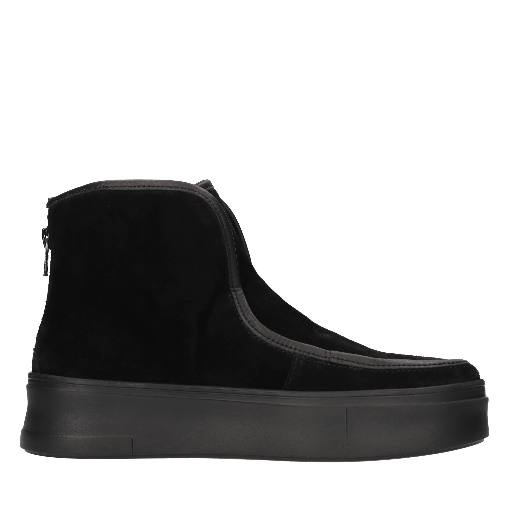 Frau Boots