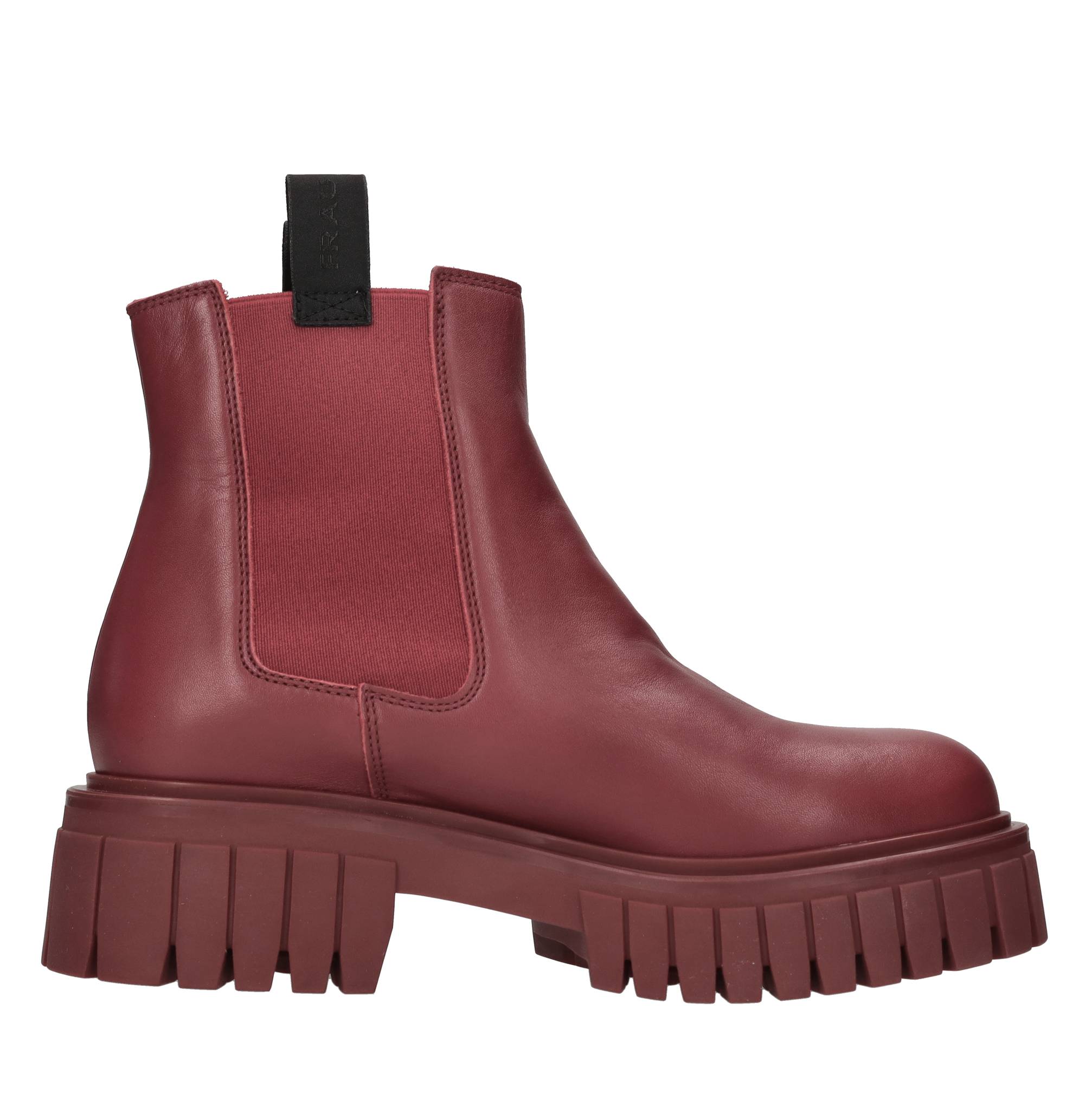 Frau Boots