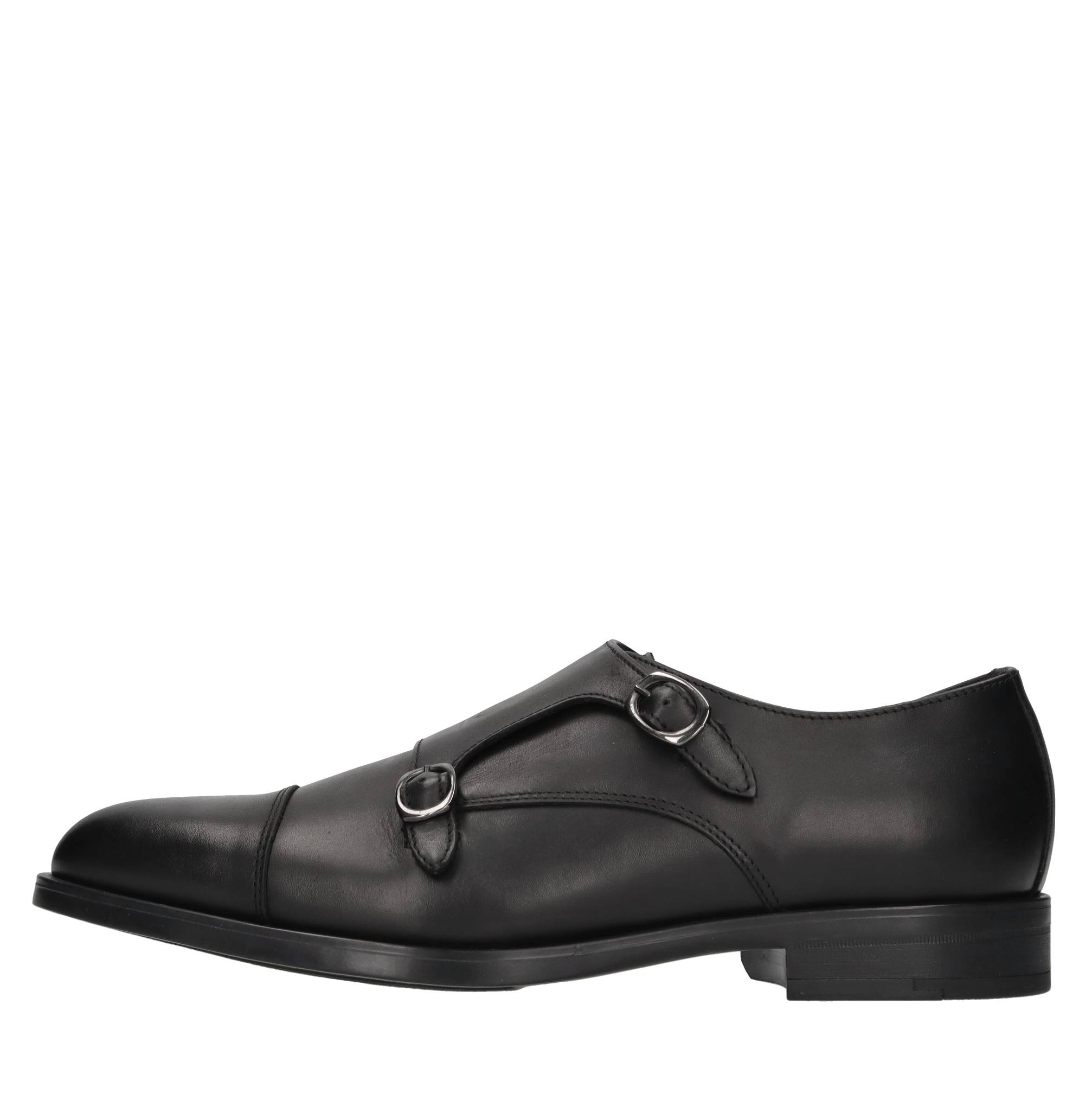 MARCO FERRETTI Scarpe basse Nero