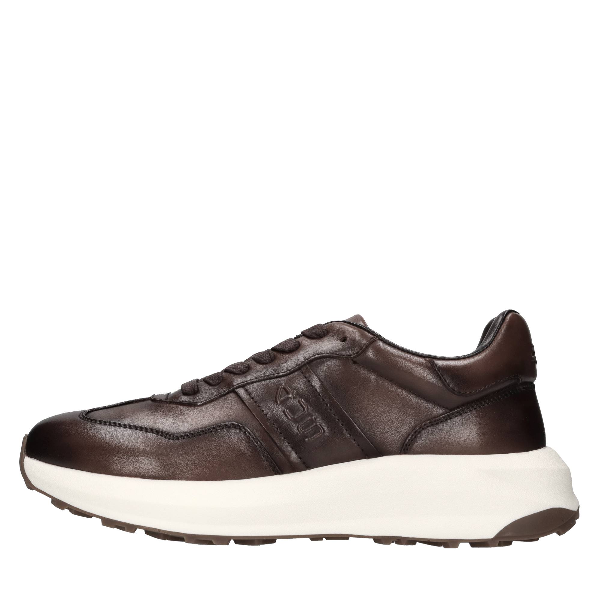 ♪ 4us Sneakers Head of Moro