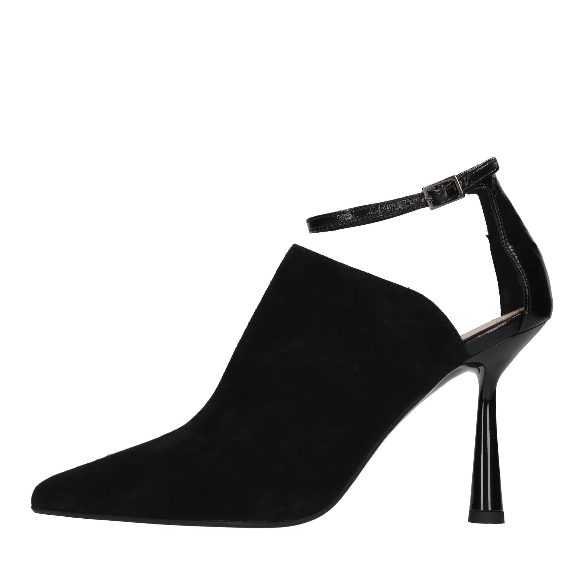 Chantal Schoenen met zwarte hak