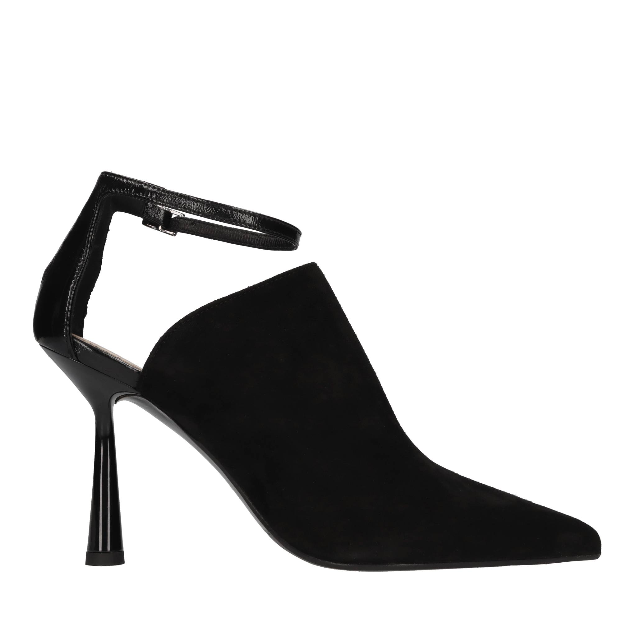 Chantal Schoenen met zwarte hak