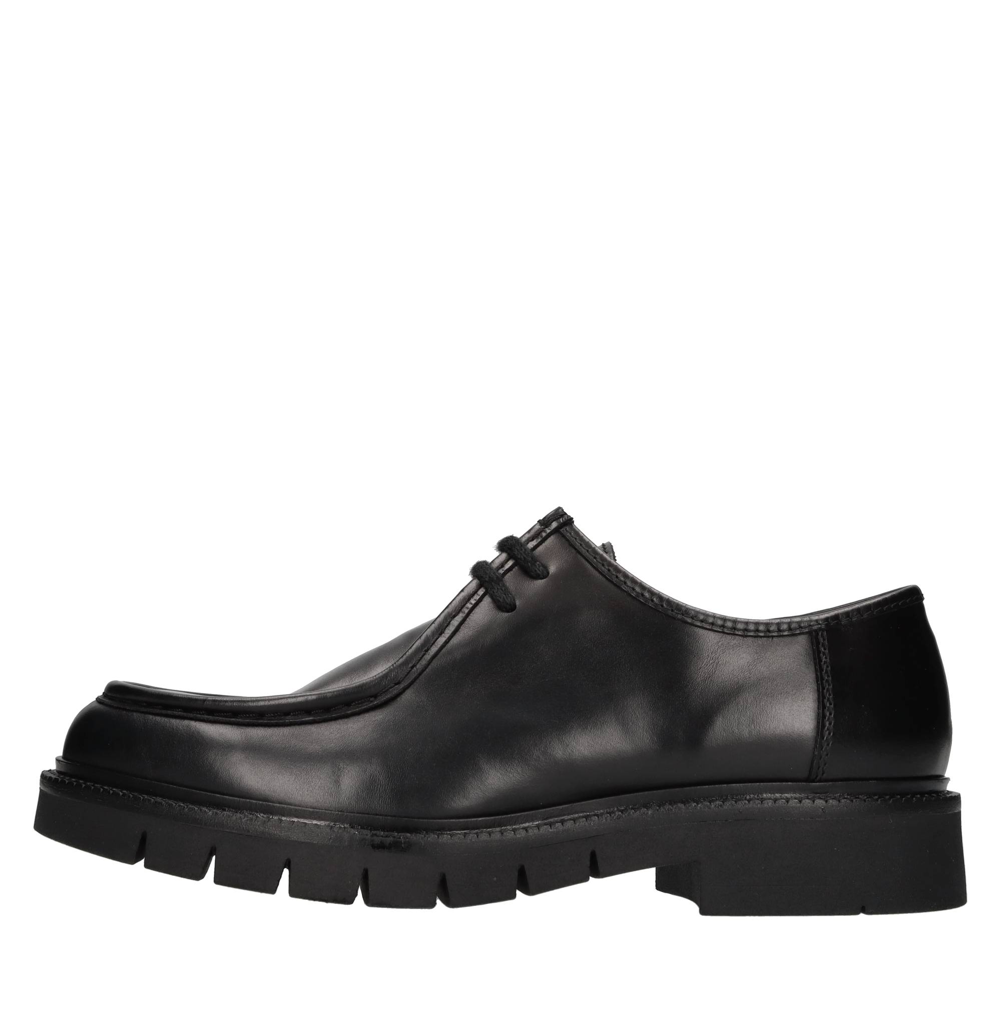 MARCO FERRETTI Flat shoes