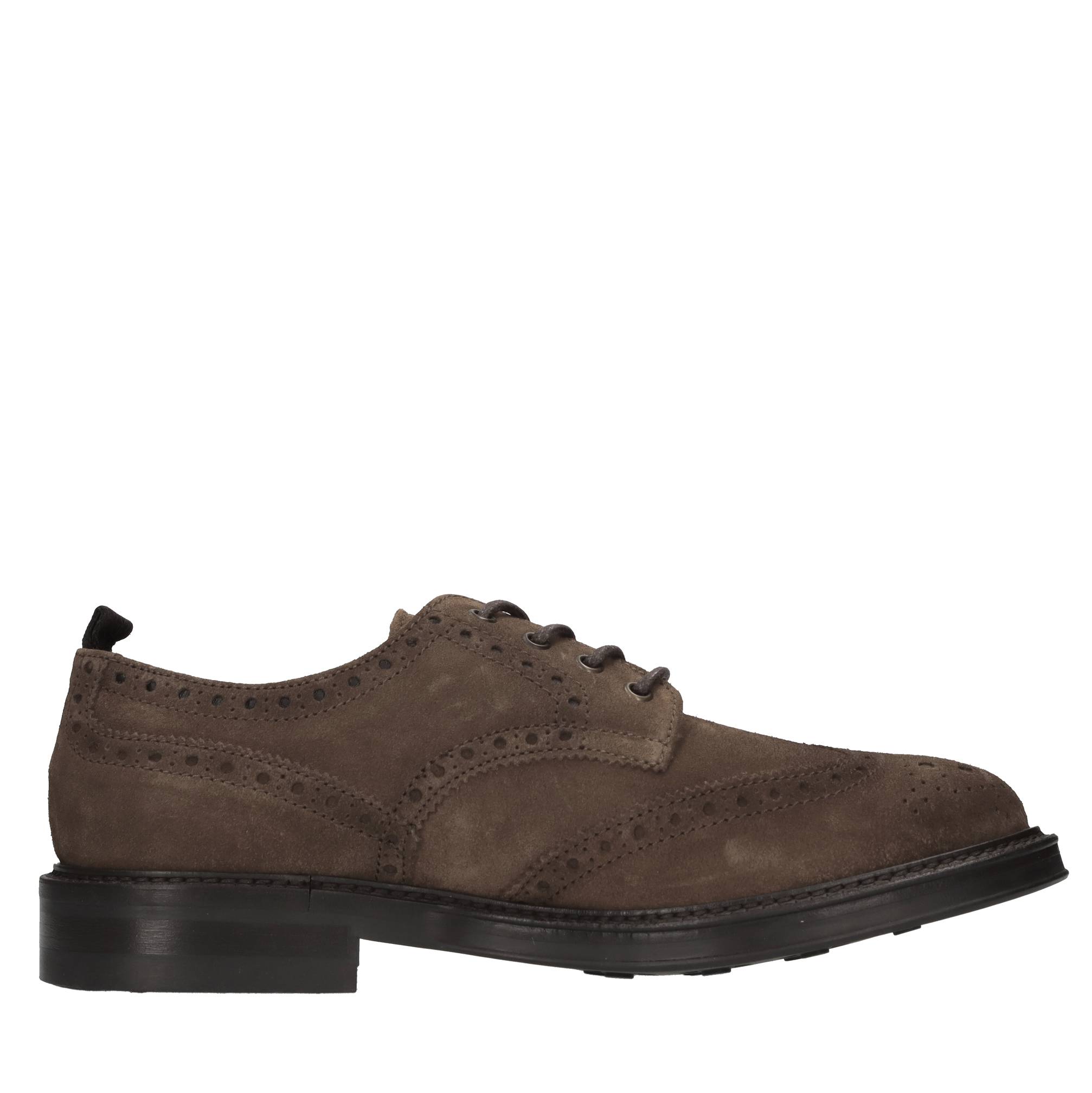 Marco Ferretti Niedrige Schuhe Braun