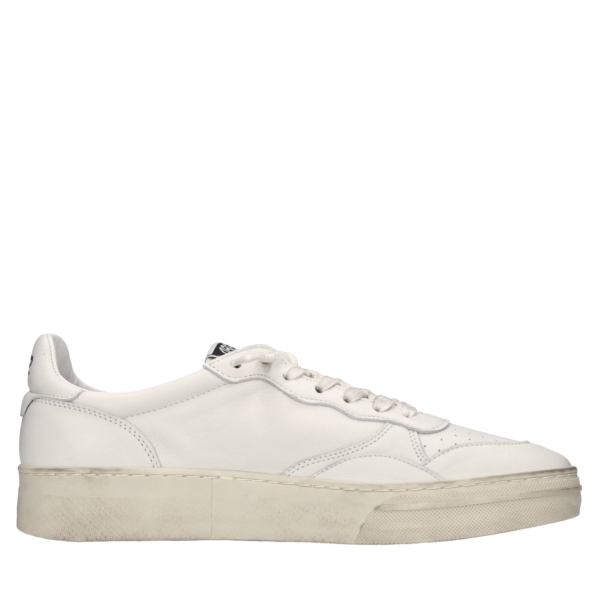 4B12 Sneakers