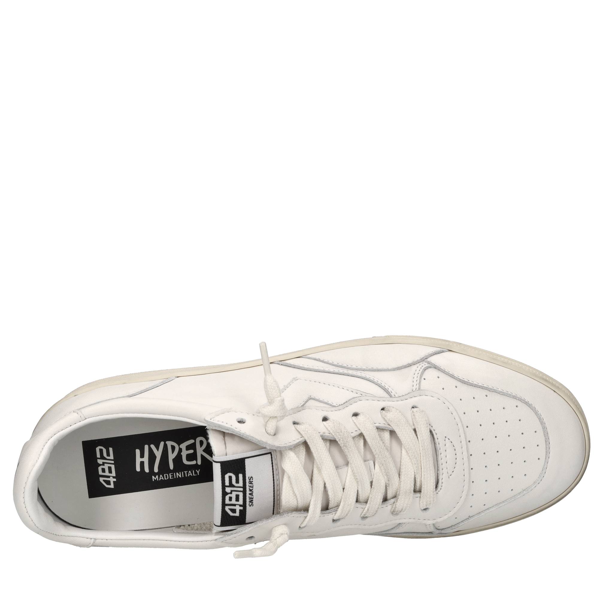 4B12 Sneakers