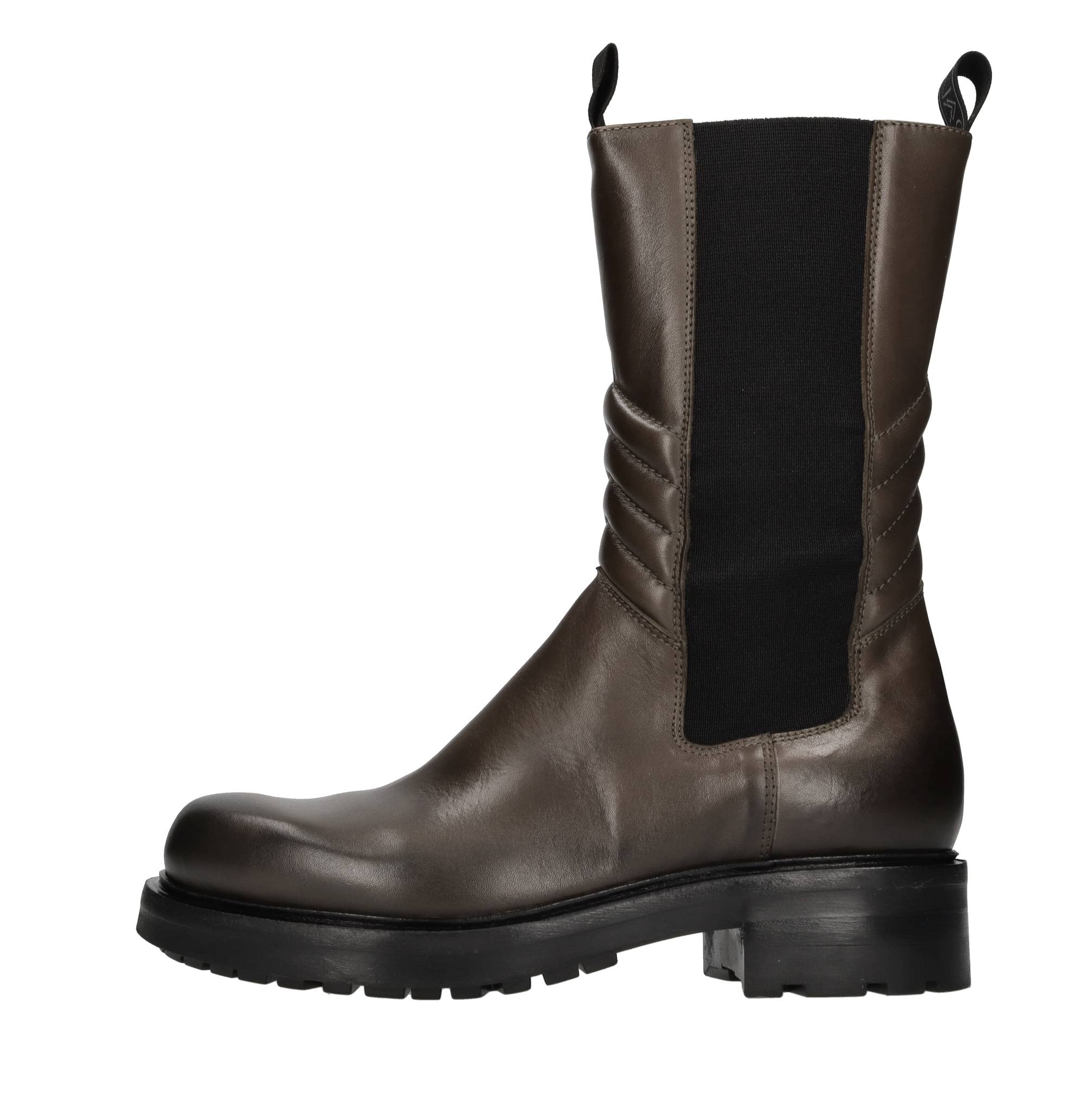 Elena Iachi Botas verdes
