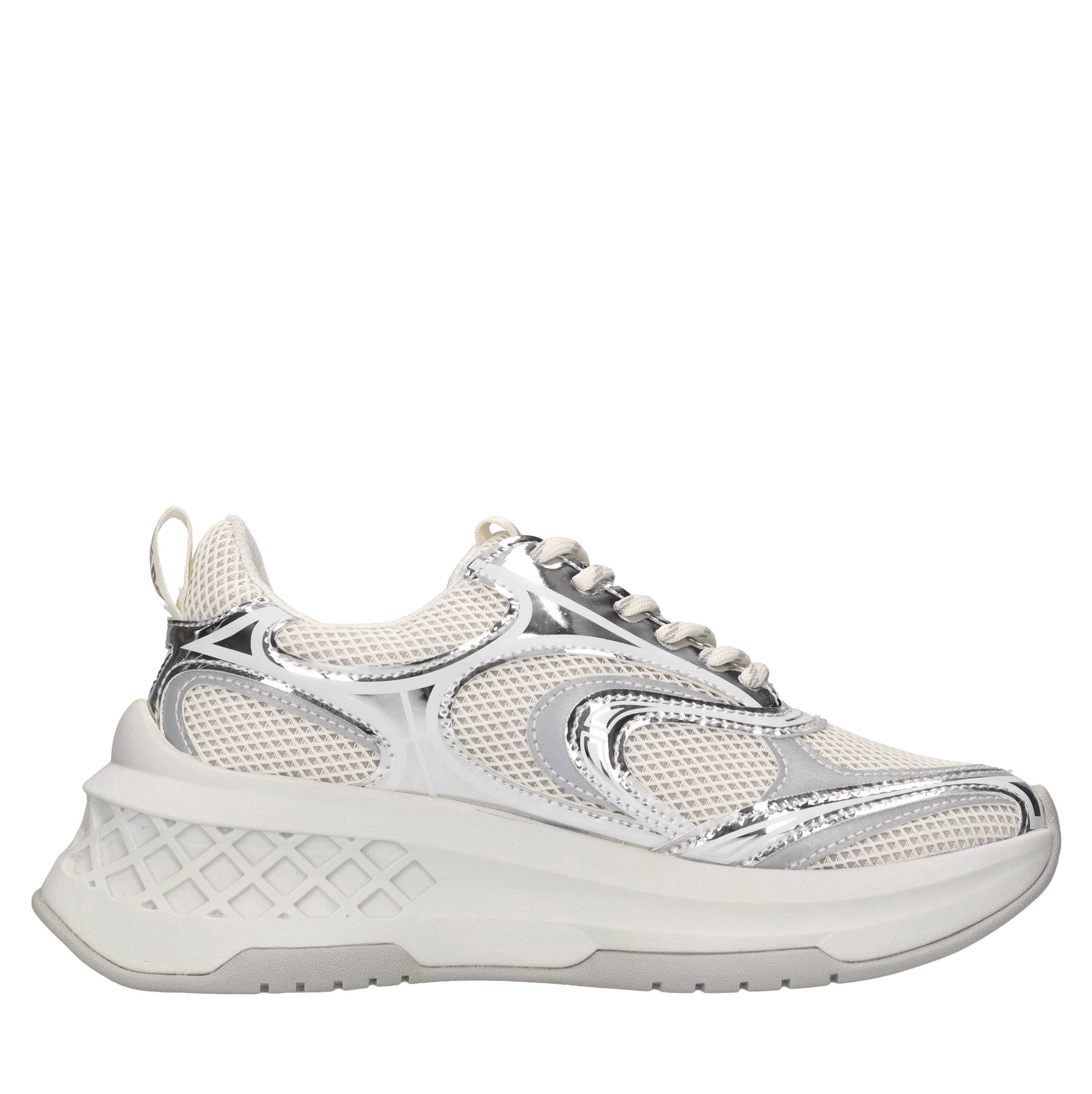 Emanuelle Vee Witte sneakers