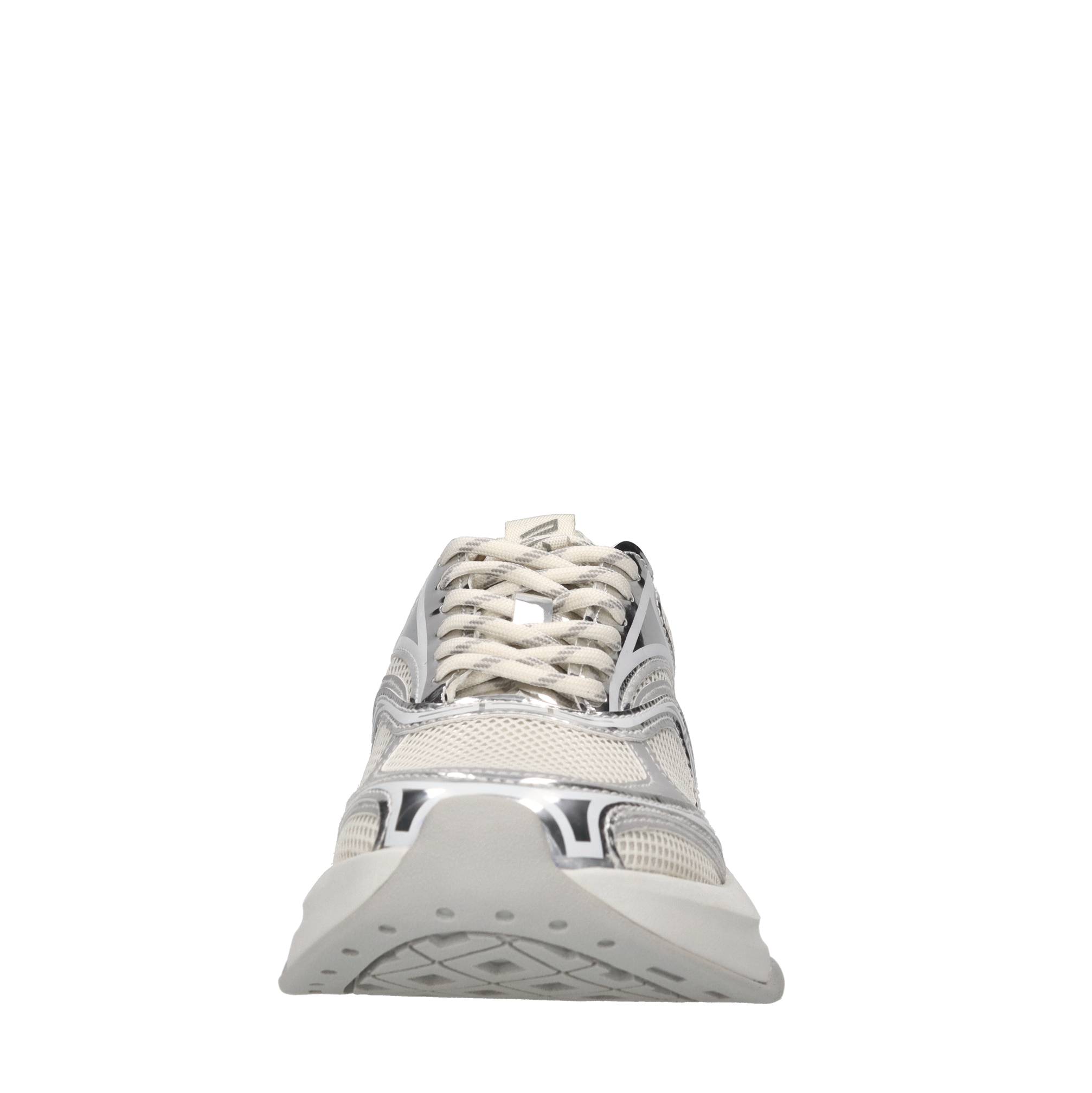 Emanuelle Vee Witte sneakers