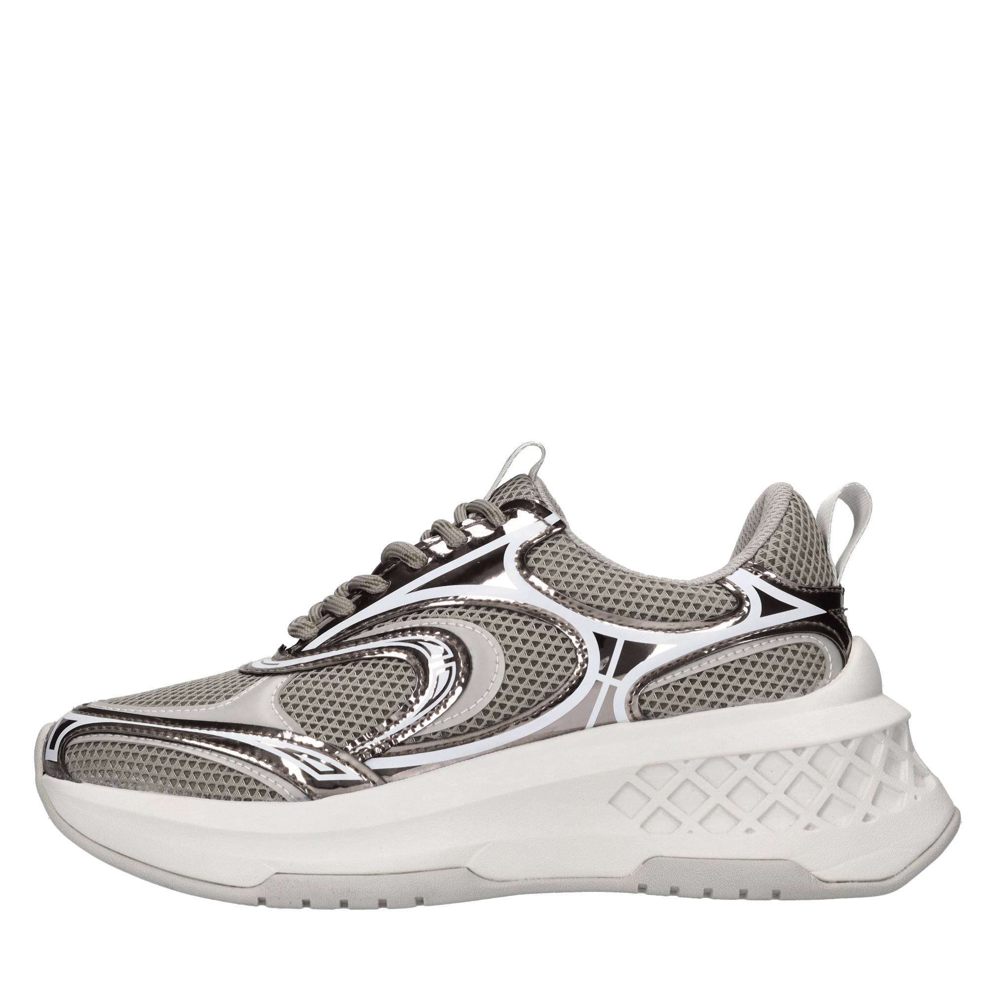 Emanuelle Vee Sneakers