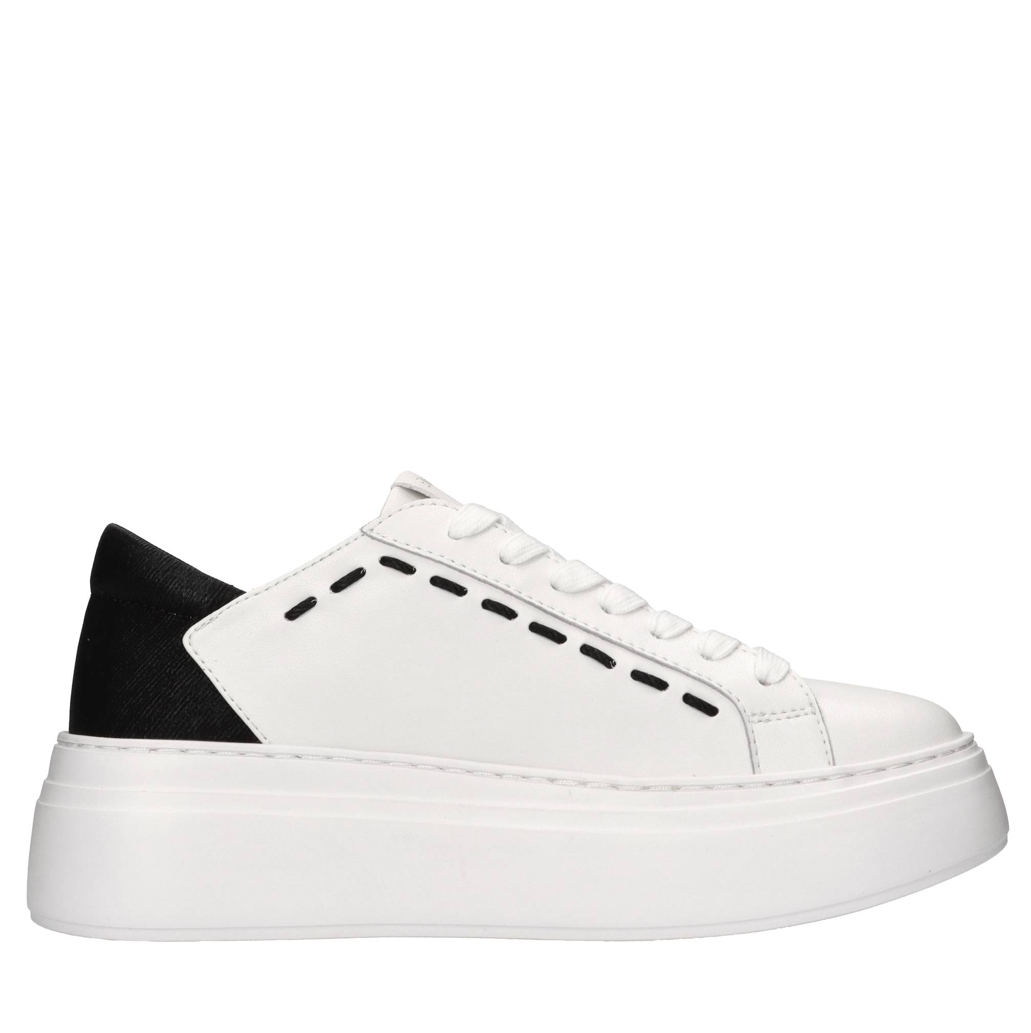 Emanuelle Vee Sneakers