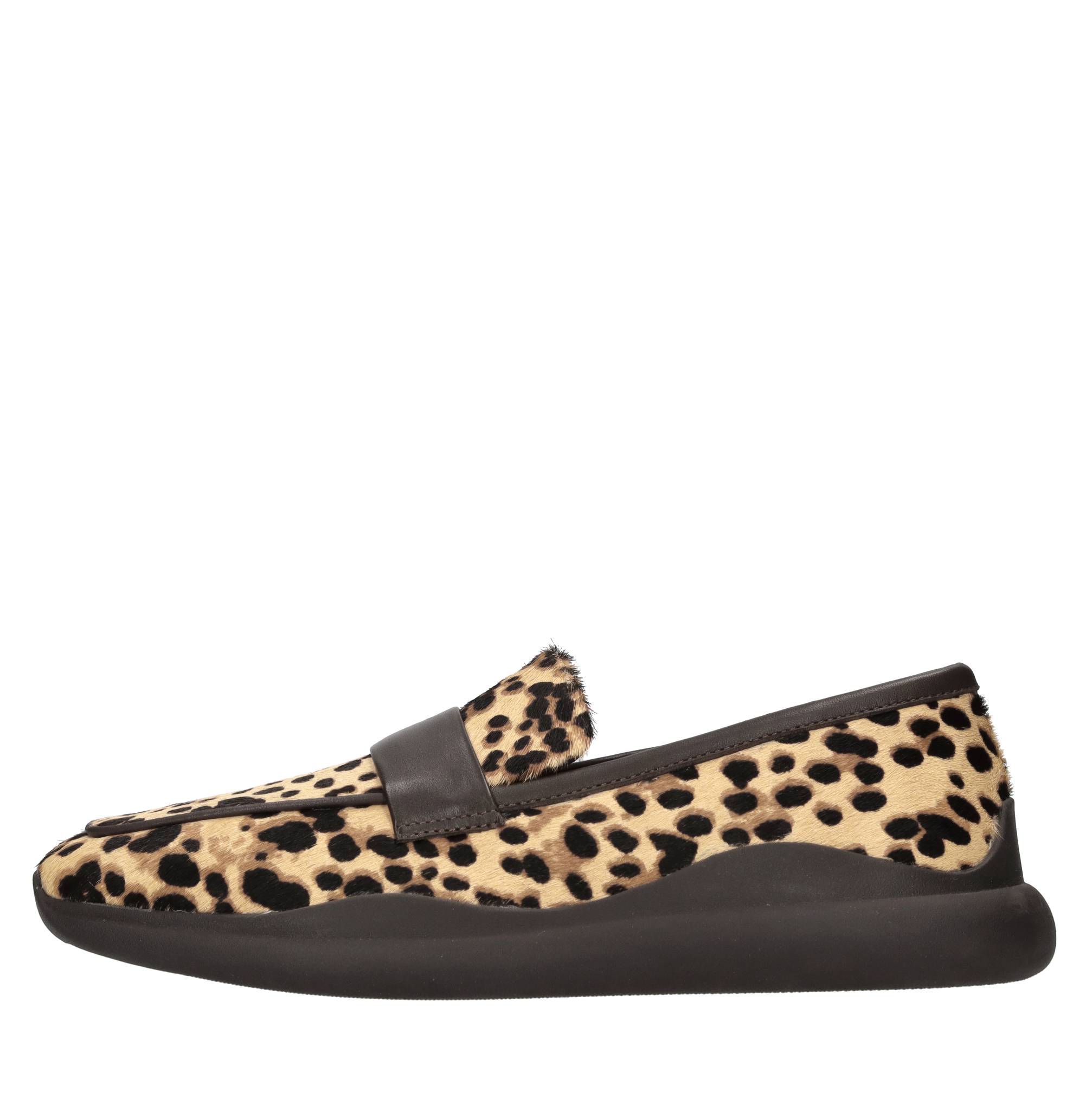 Emanuelle Vee Flat shoes