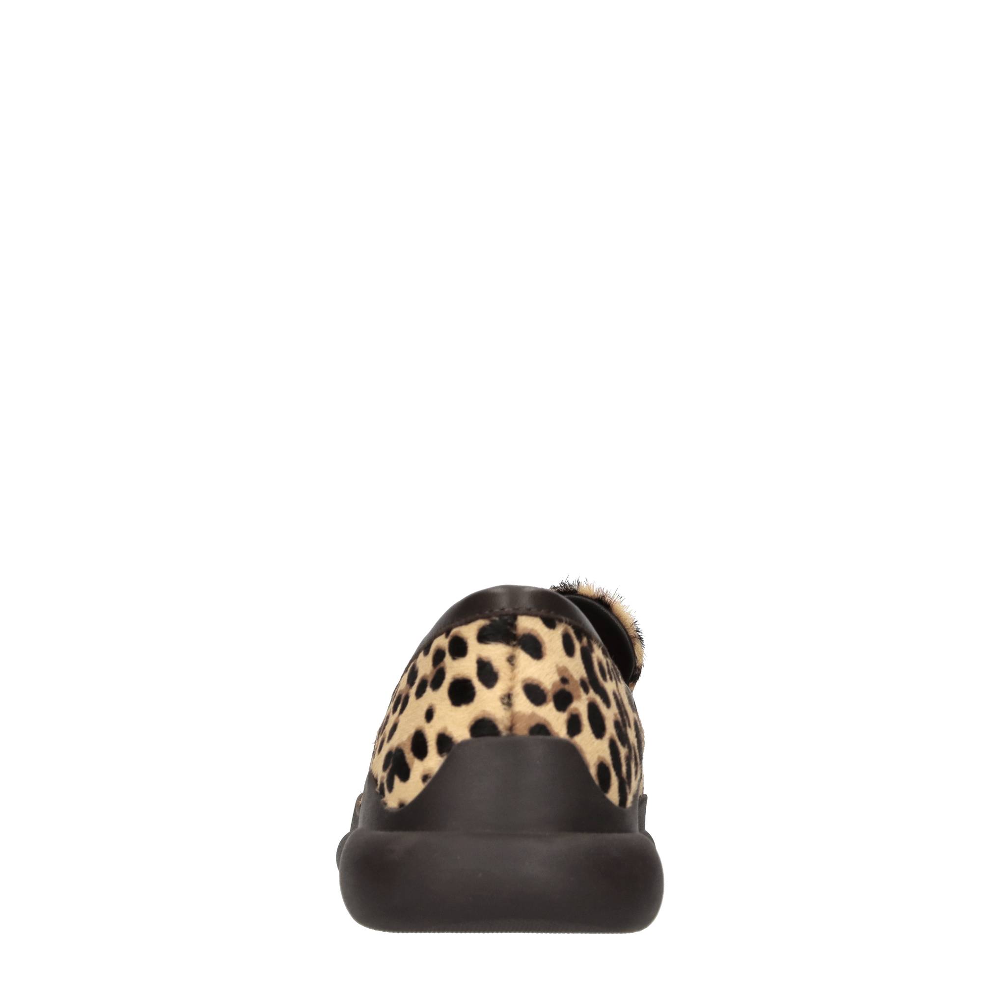Emanuelle Vee Flat shoes