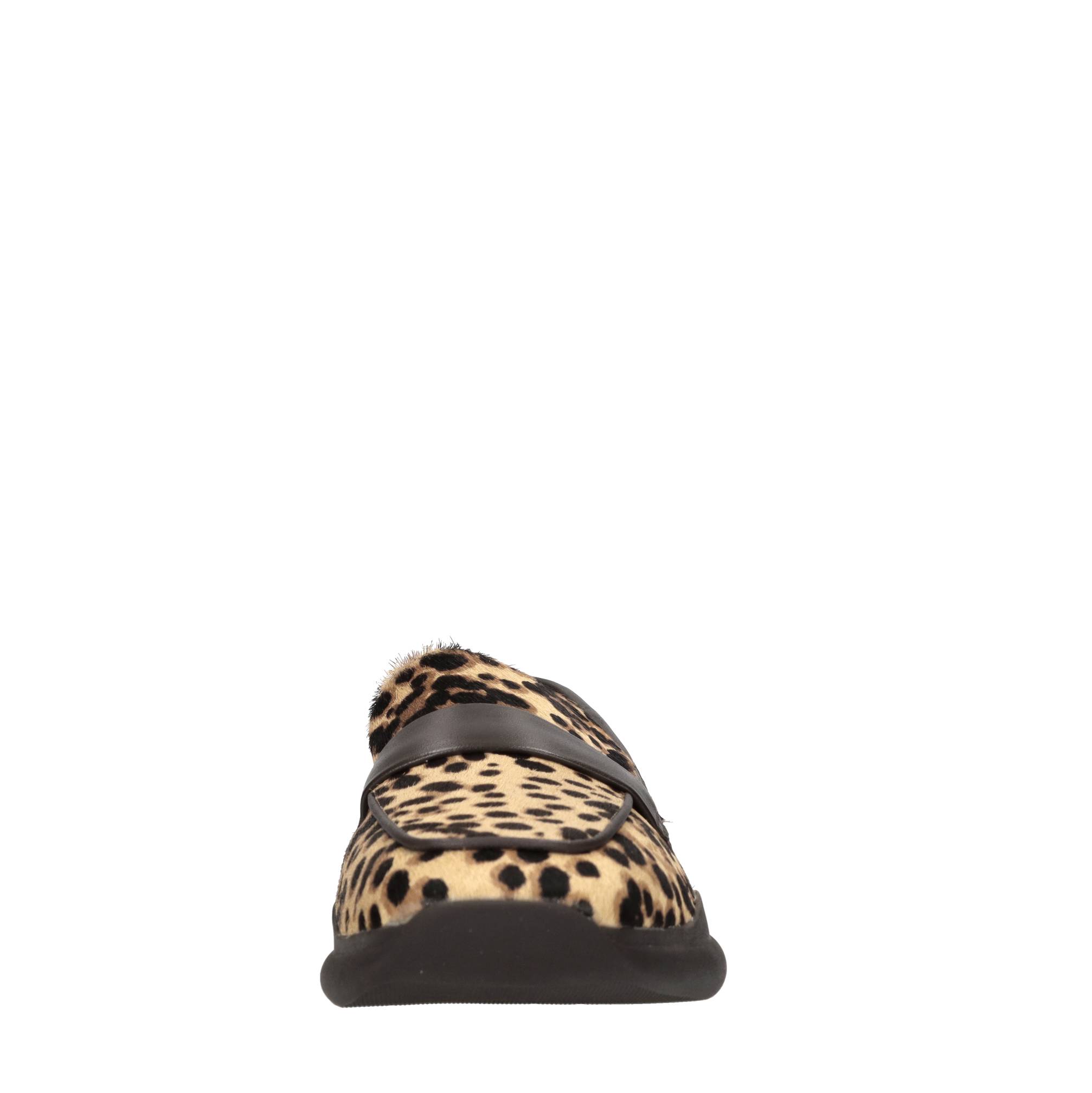 Emanuelle Vee Flat shoes