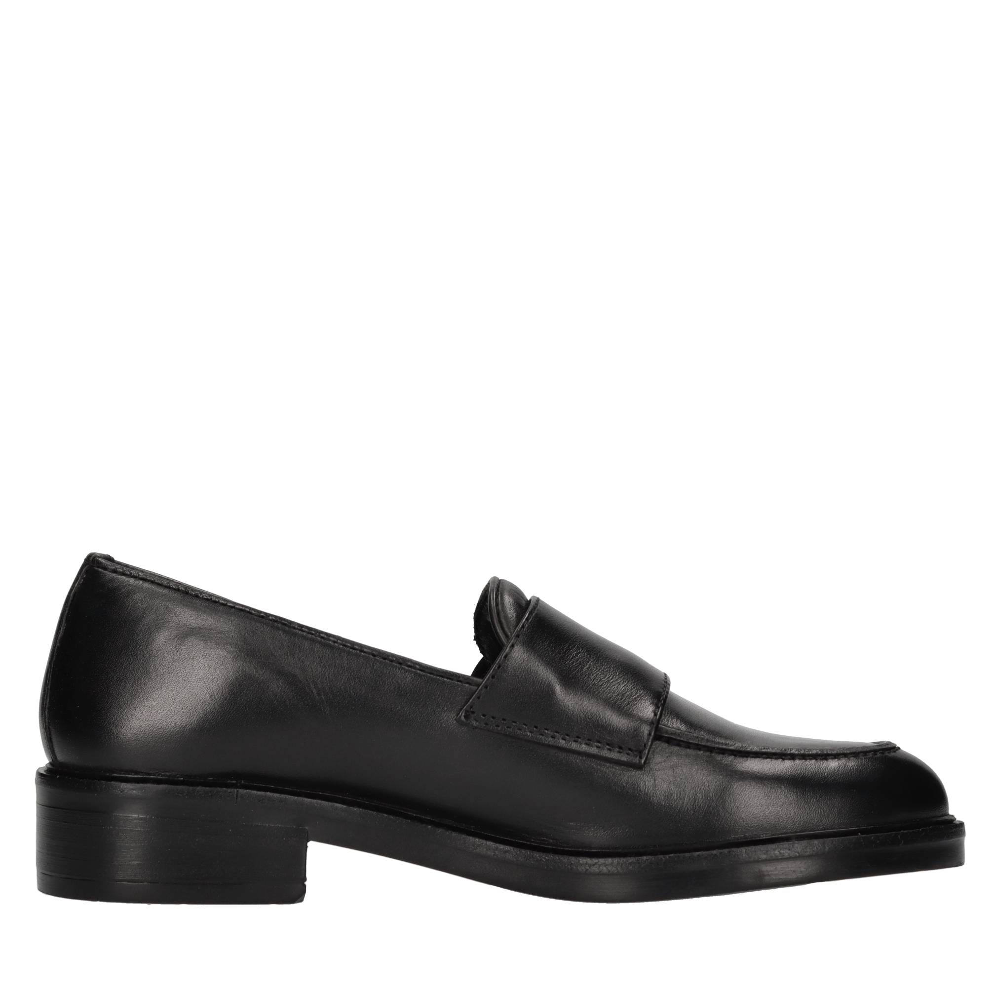 Emanuelle Vee Zapatos bajos Negro