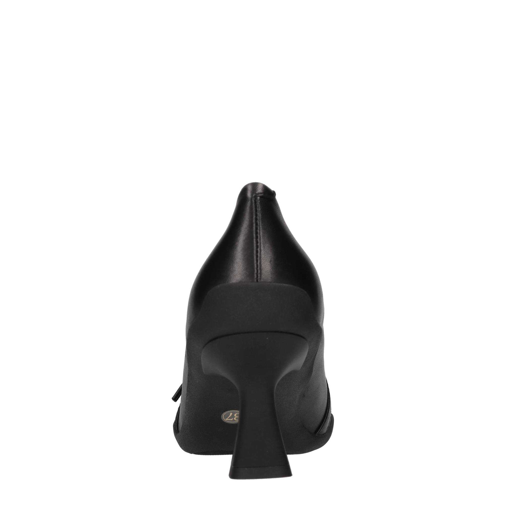 Emanuelle Vee Schoenen met zwarte hak