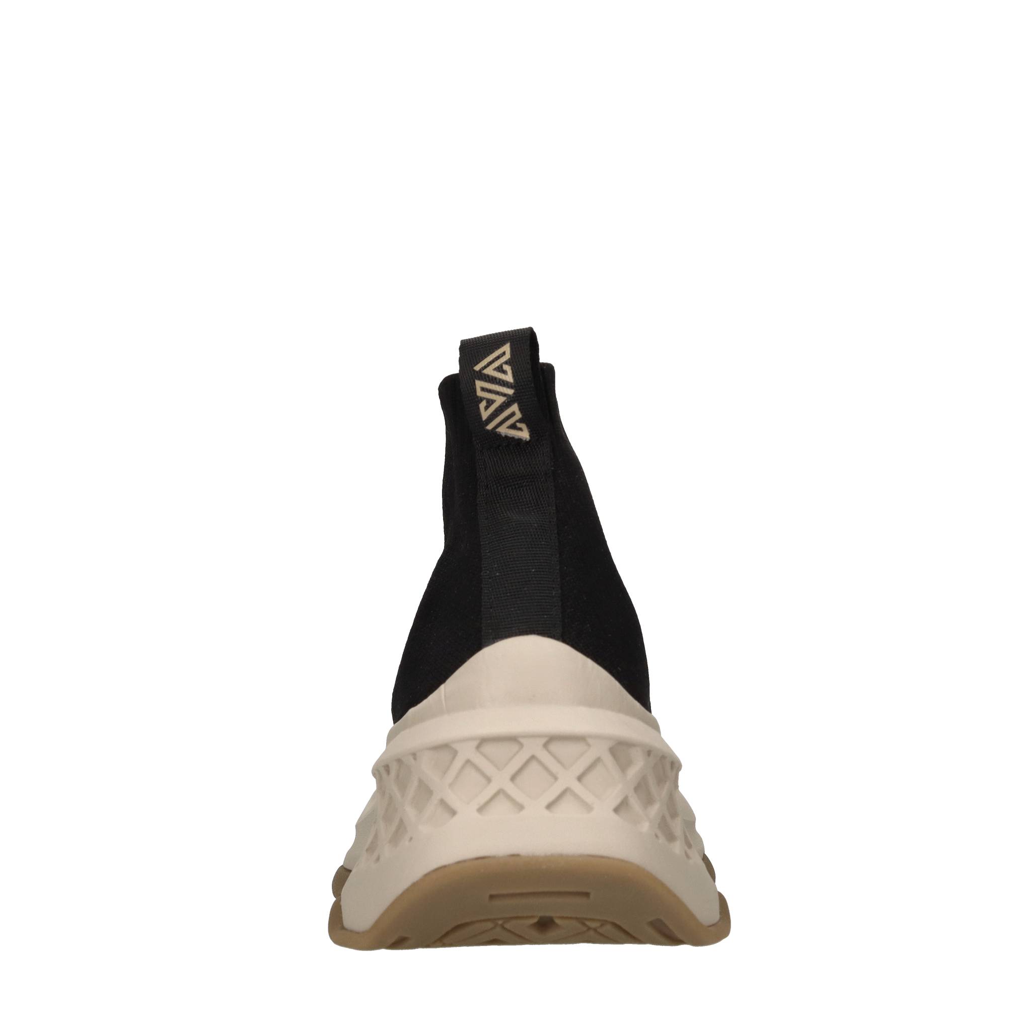 Emanuelle Vee Sneakers