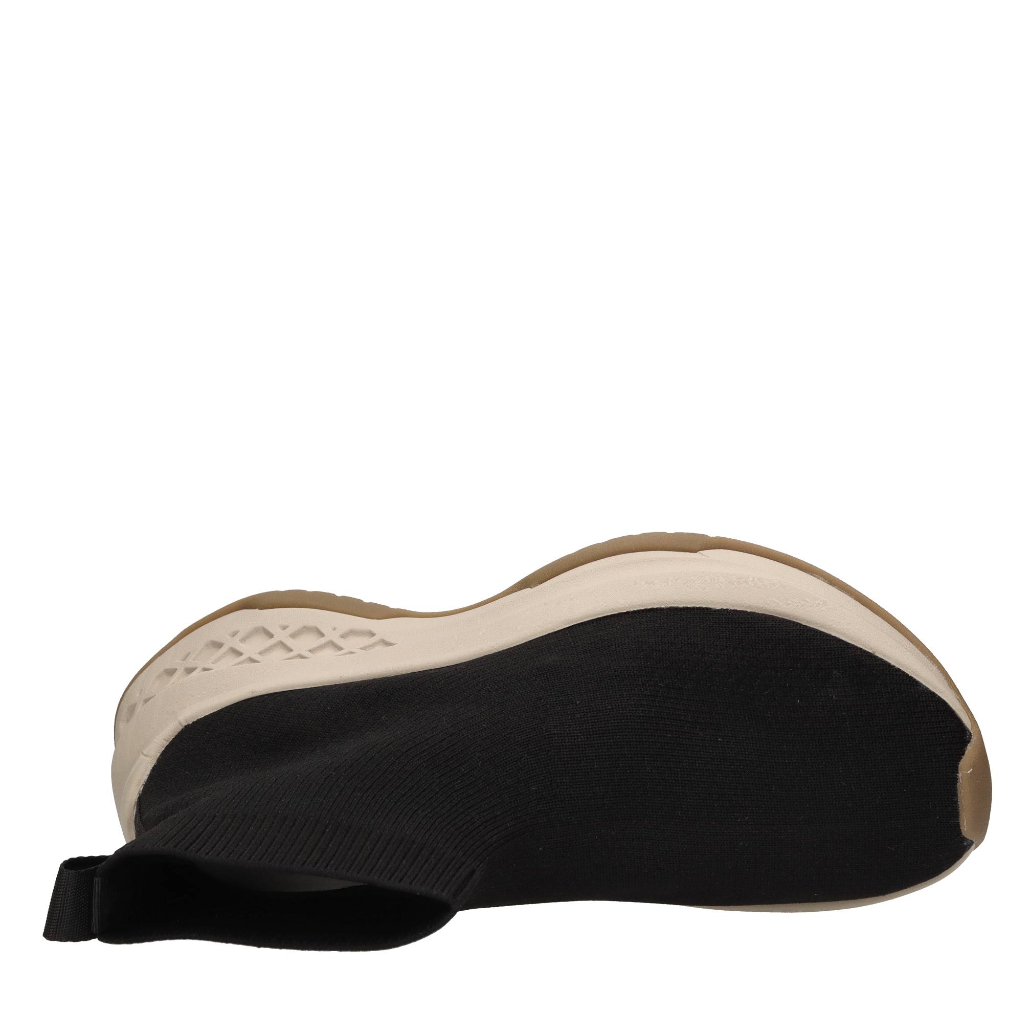Emanuelle Vee Sneakers