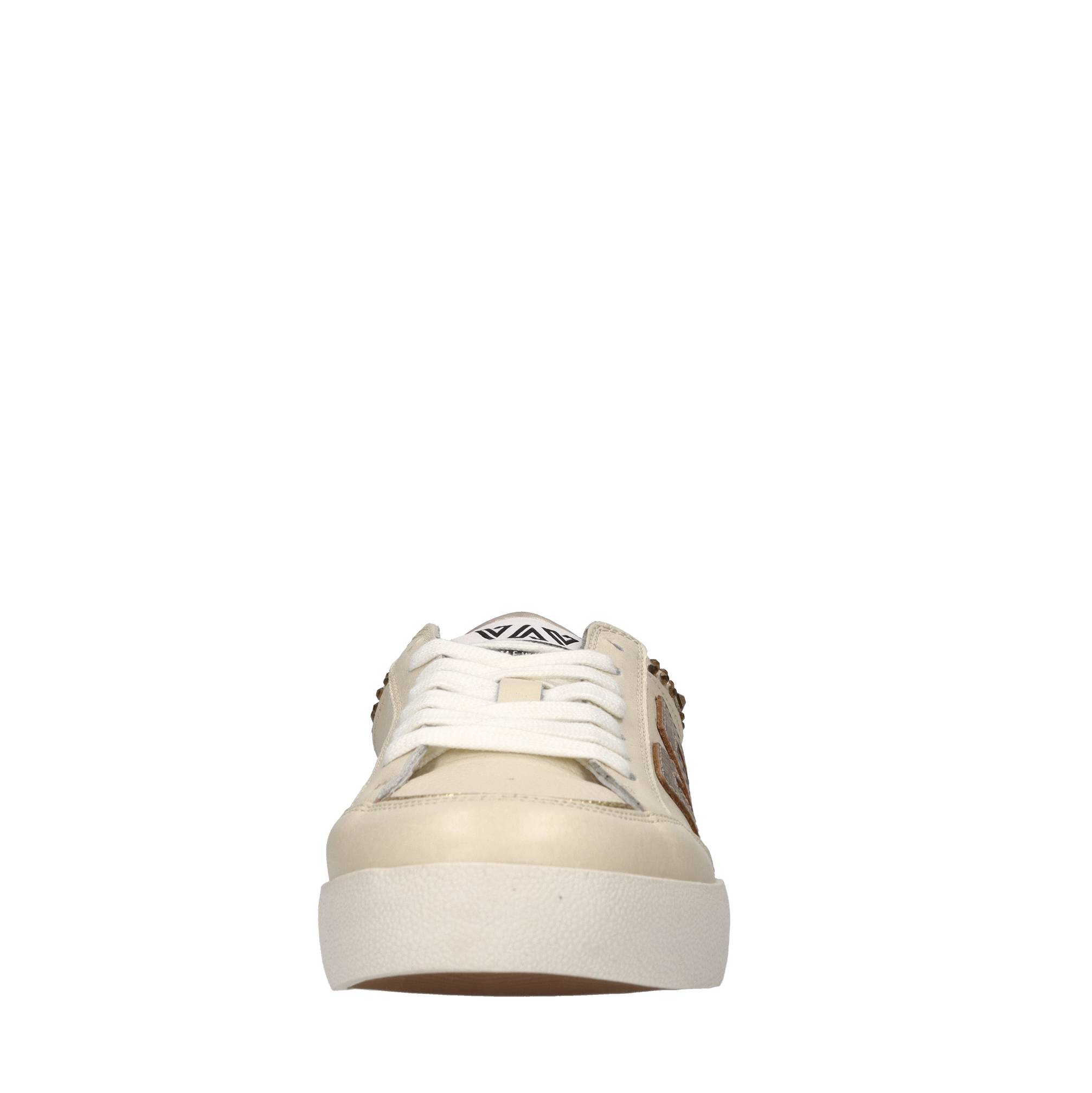 Emanuelle Vee Sneakers