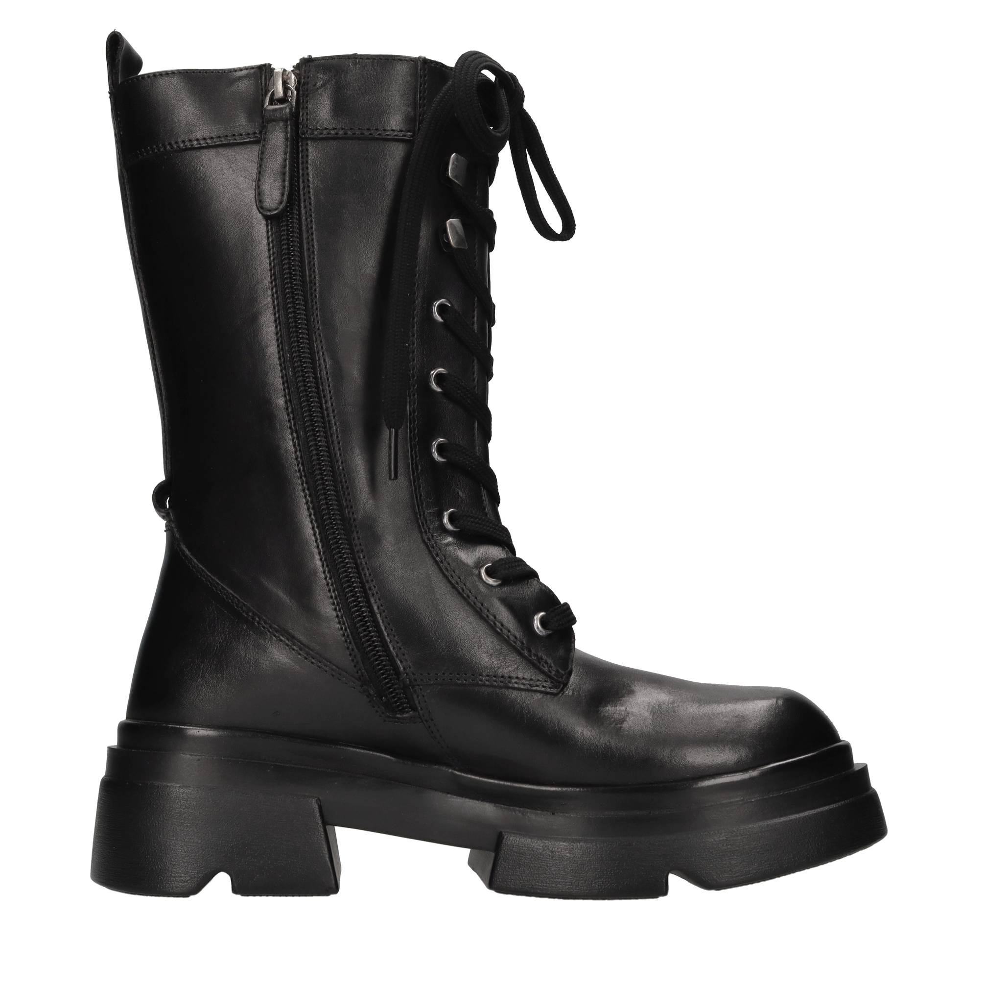 Emanuelle Vee Boots