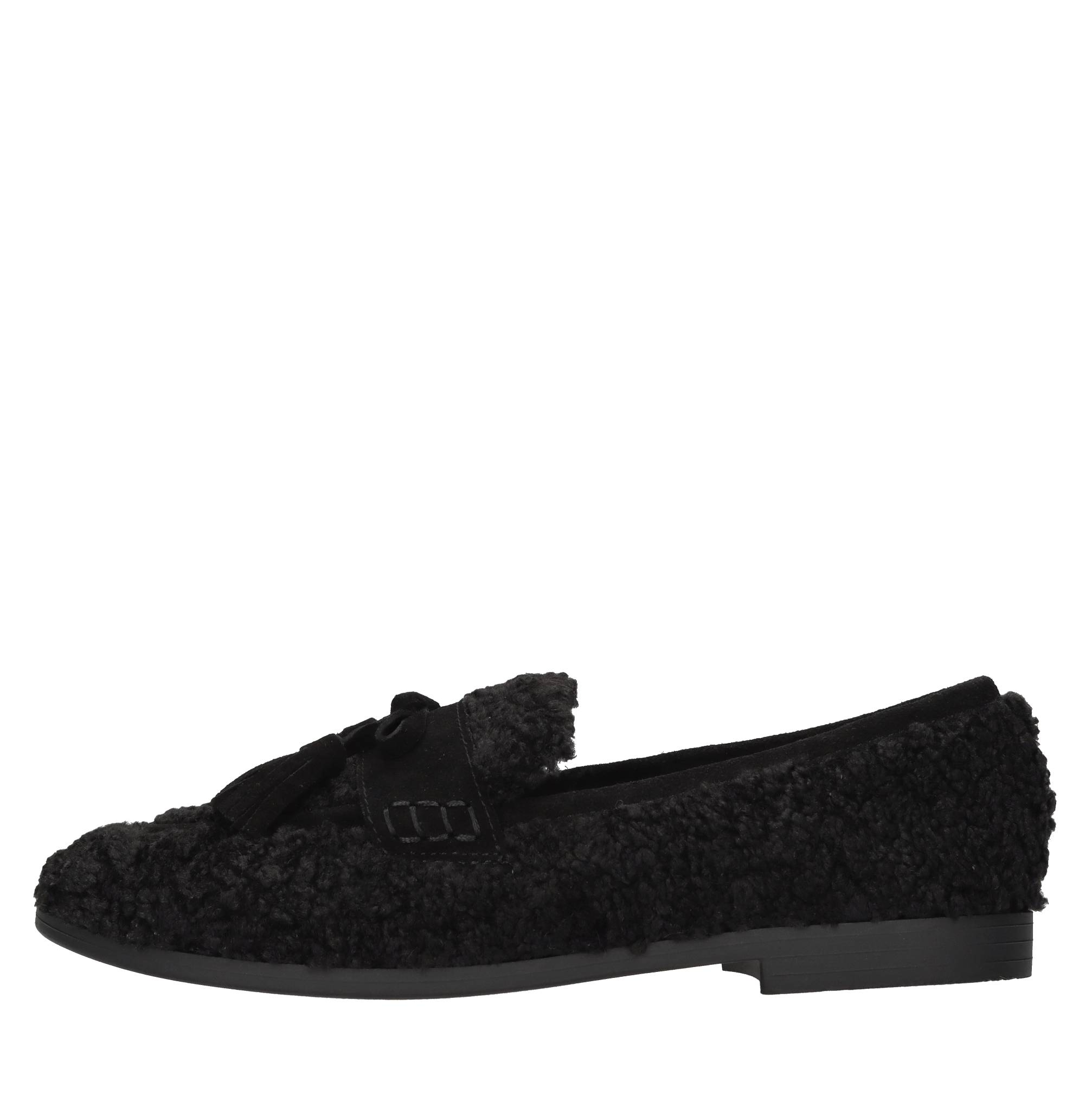 Emanuelle Vee Flat shoes