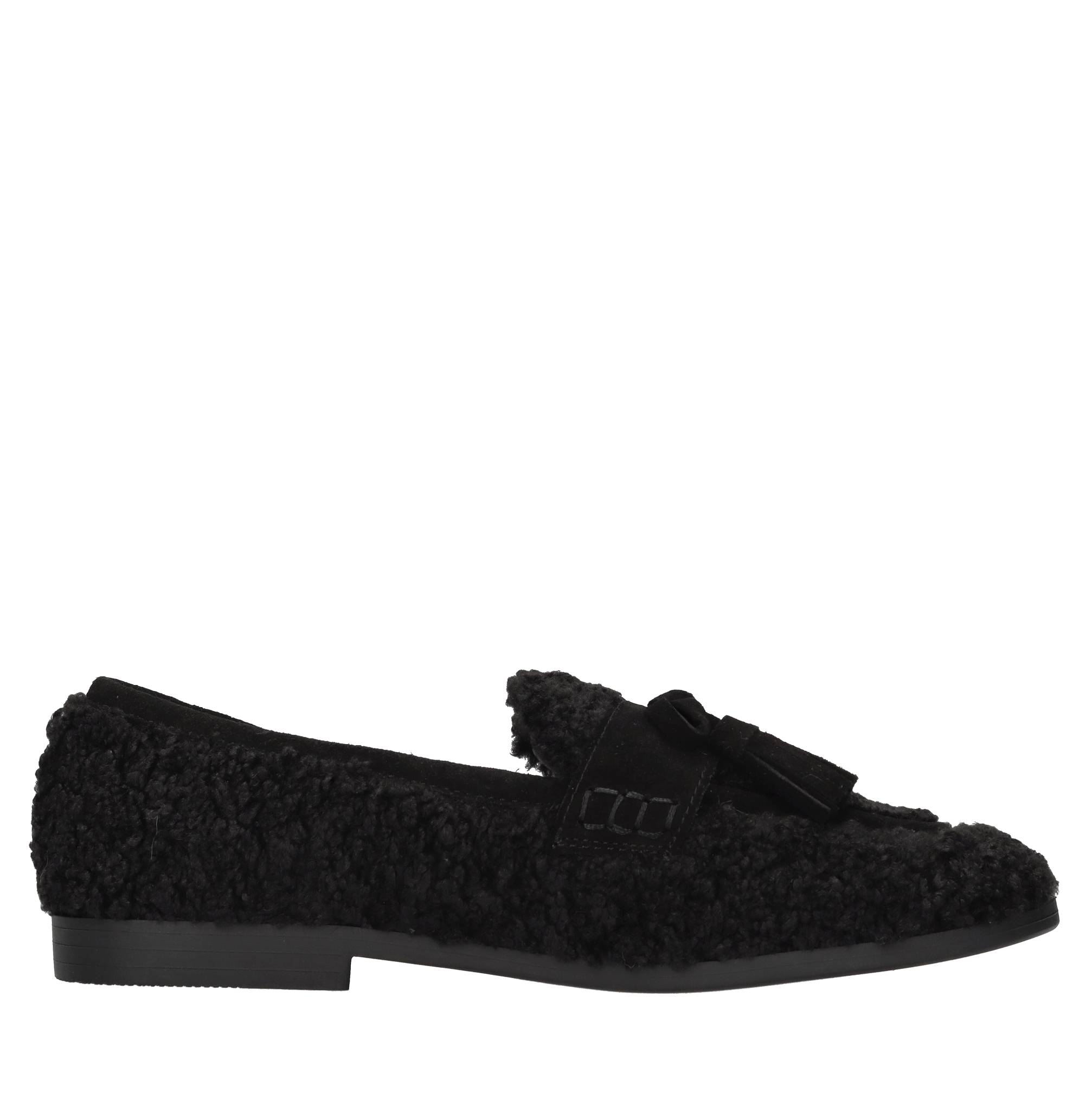 Emanuelle Vee Flat shoes