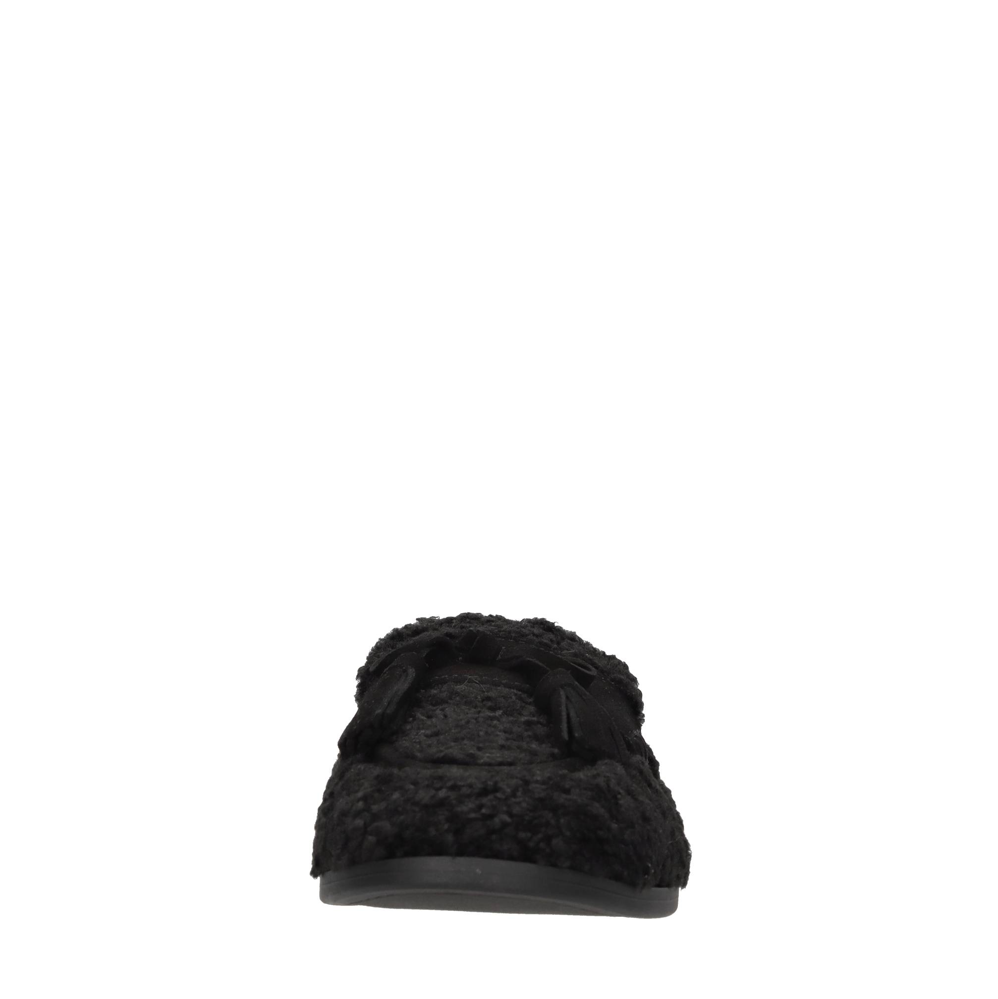 Emanuelle Vee Flat shoes