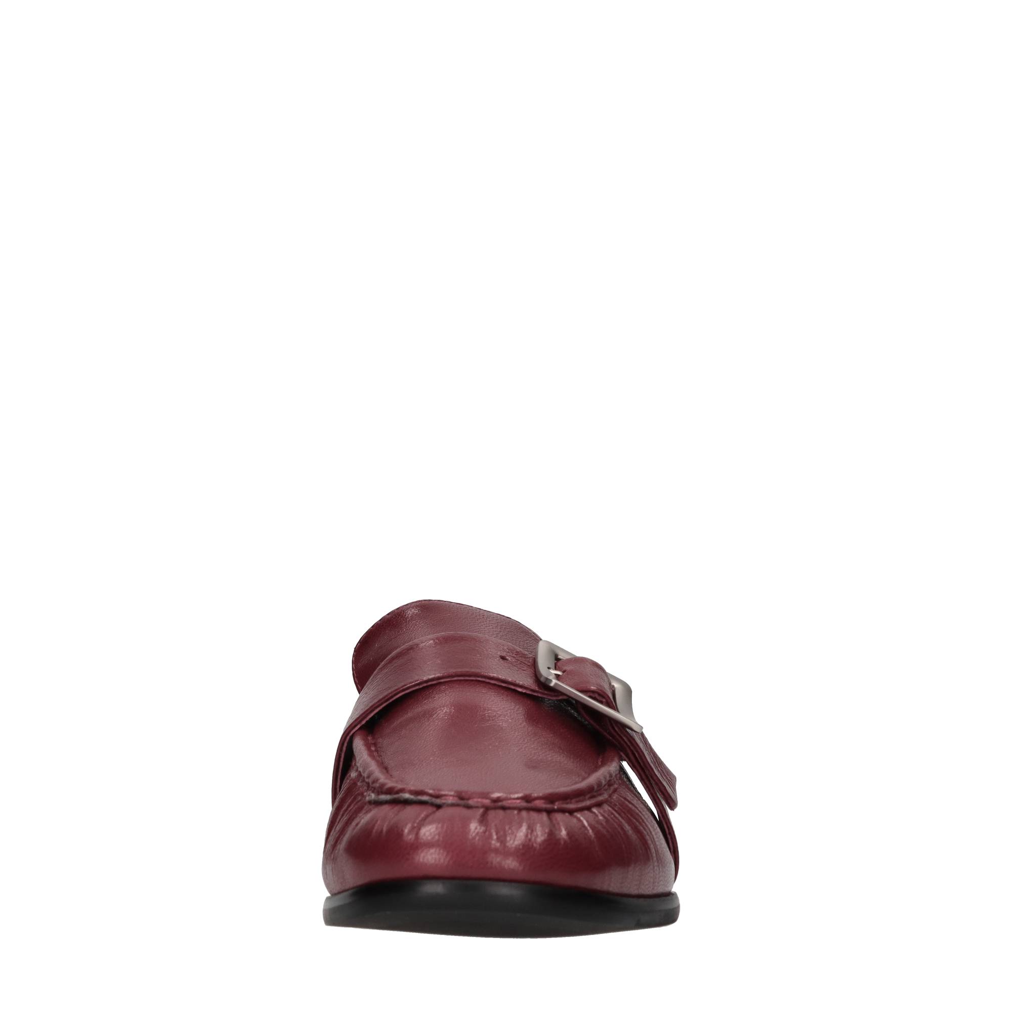 THE GIVER Flat shoes
