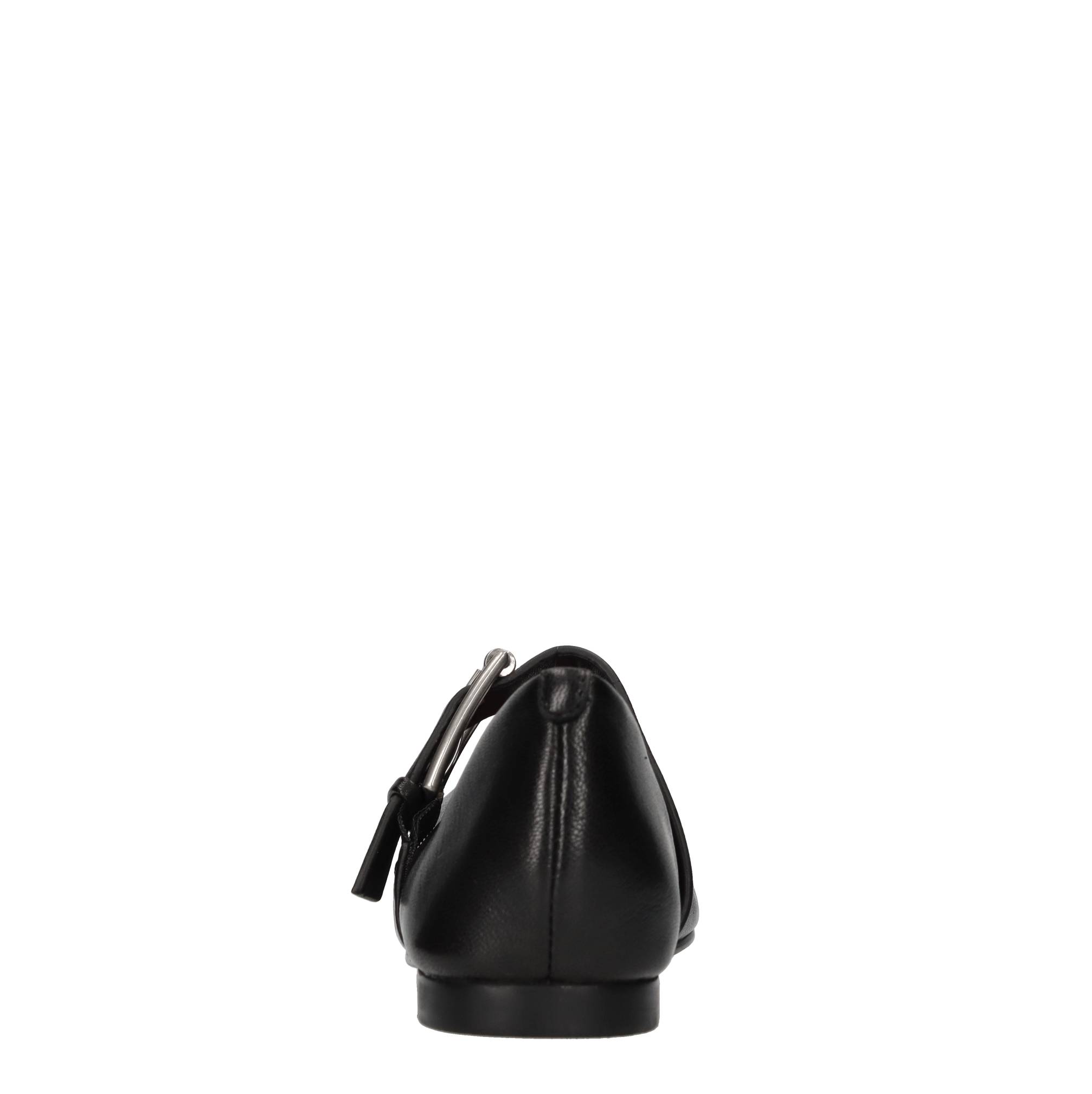 THE GIVER Flat shoes