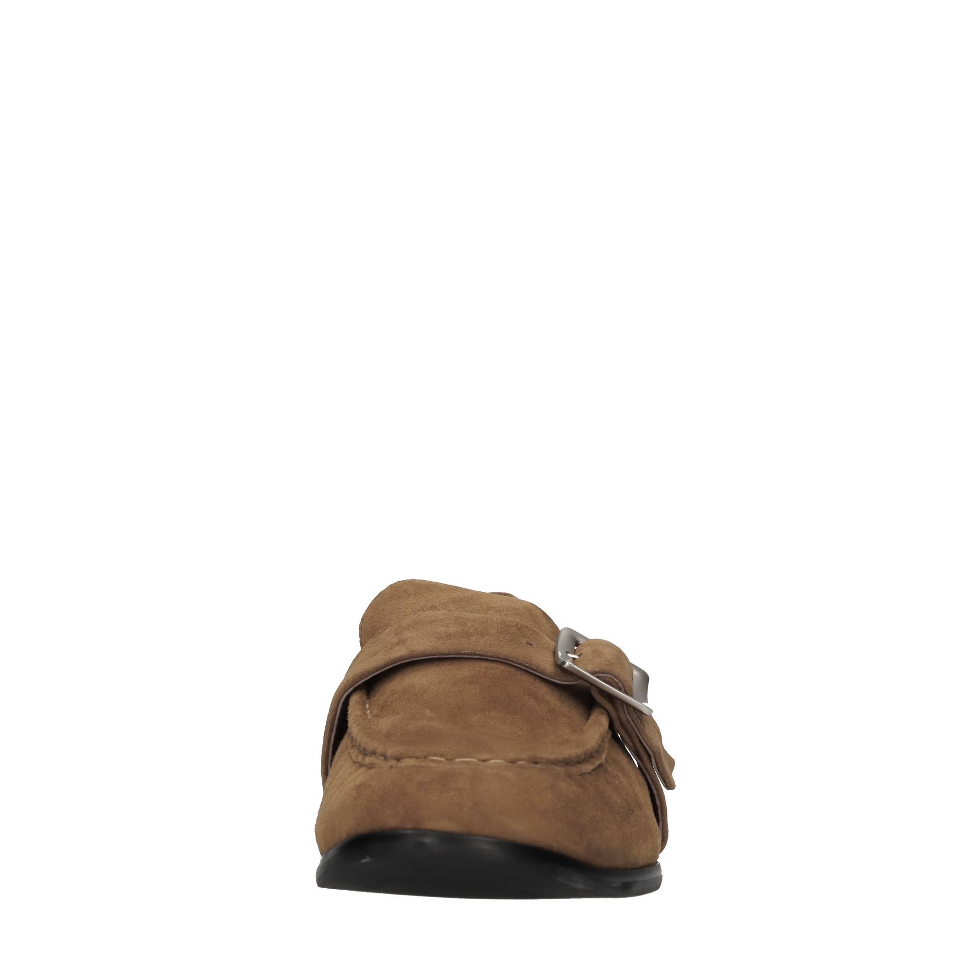 THE GIVER Scarpe basse Marrone