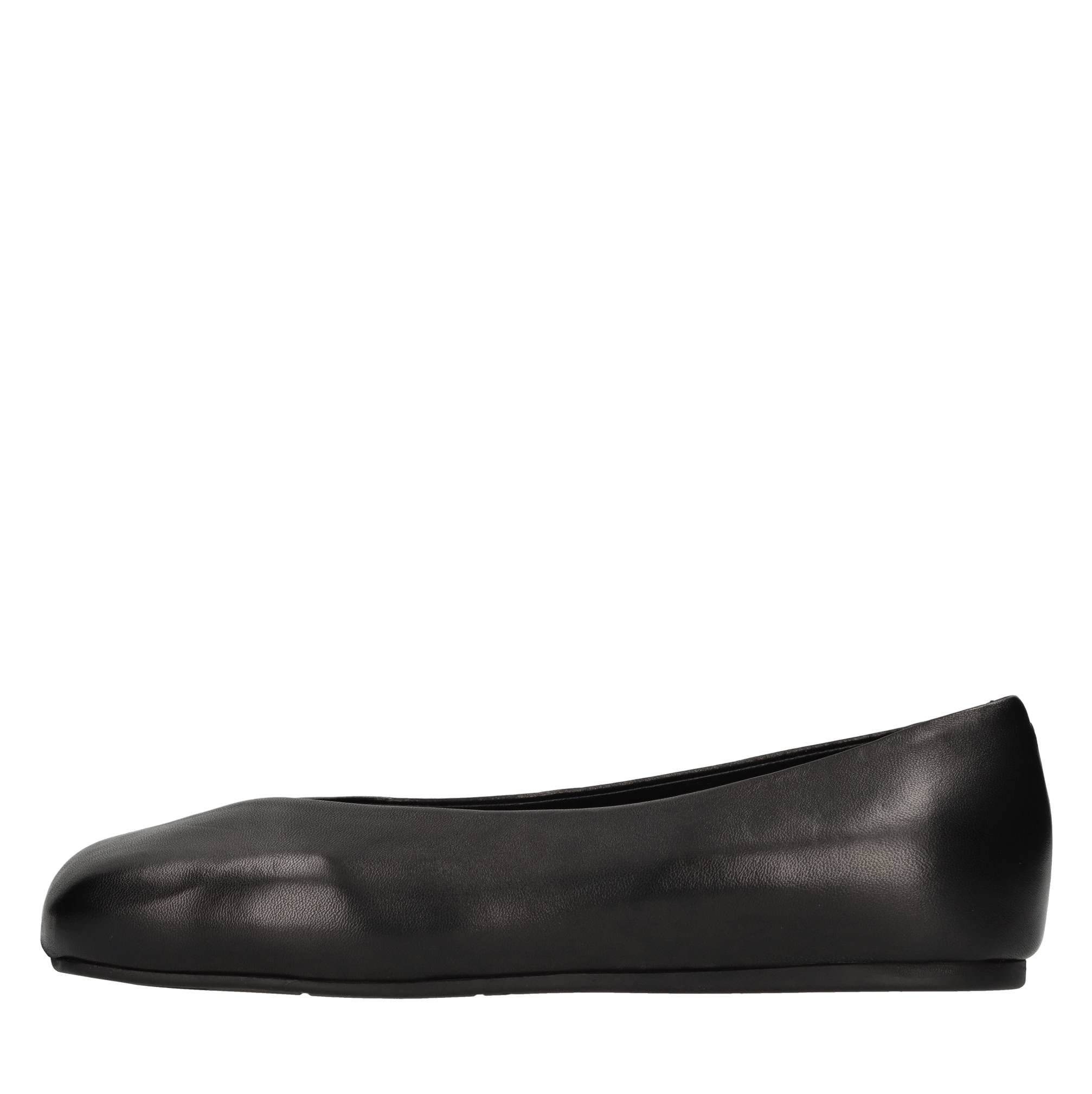Vic Matie Lage schoenen zwart