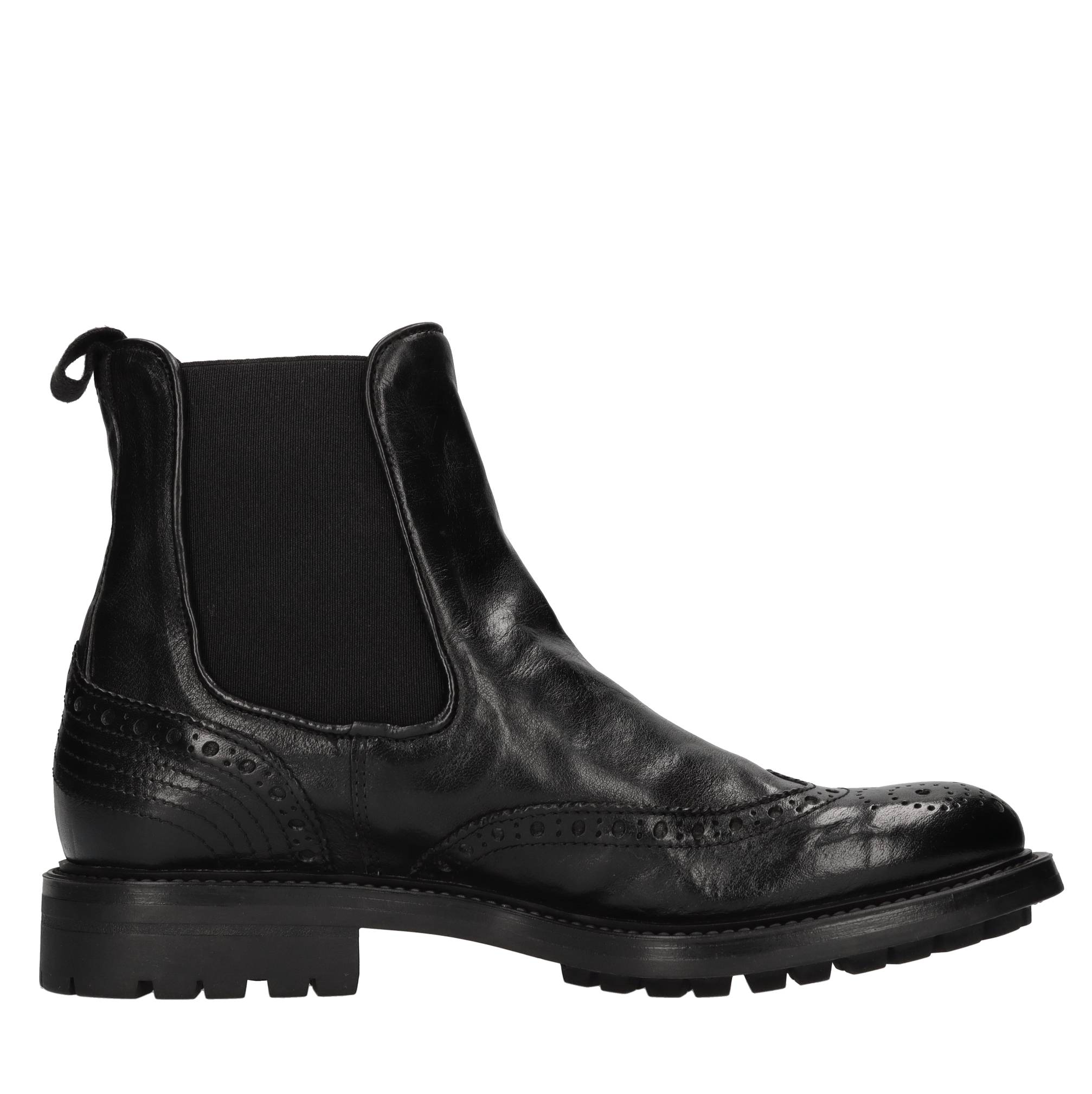 Hundred 100 Bottes noires