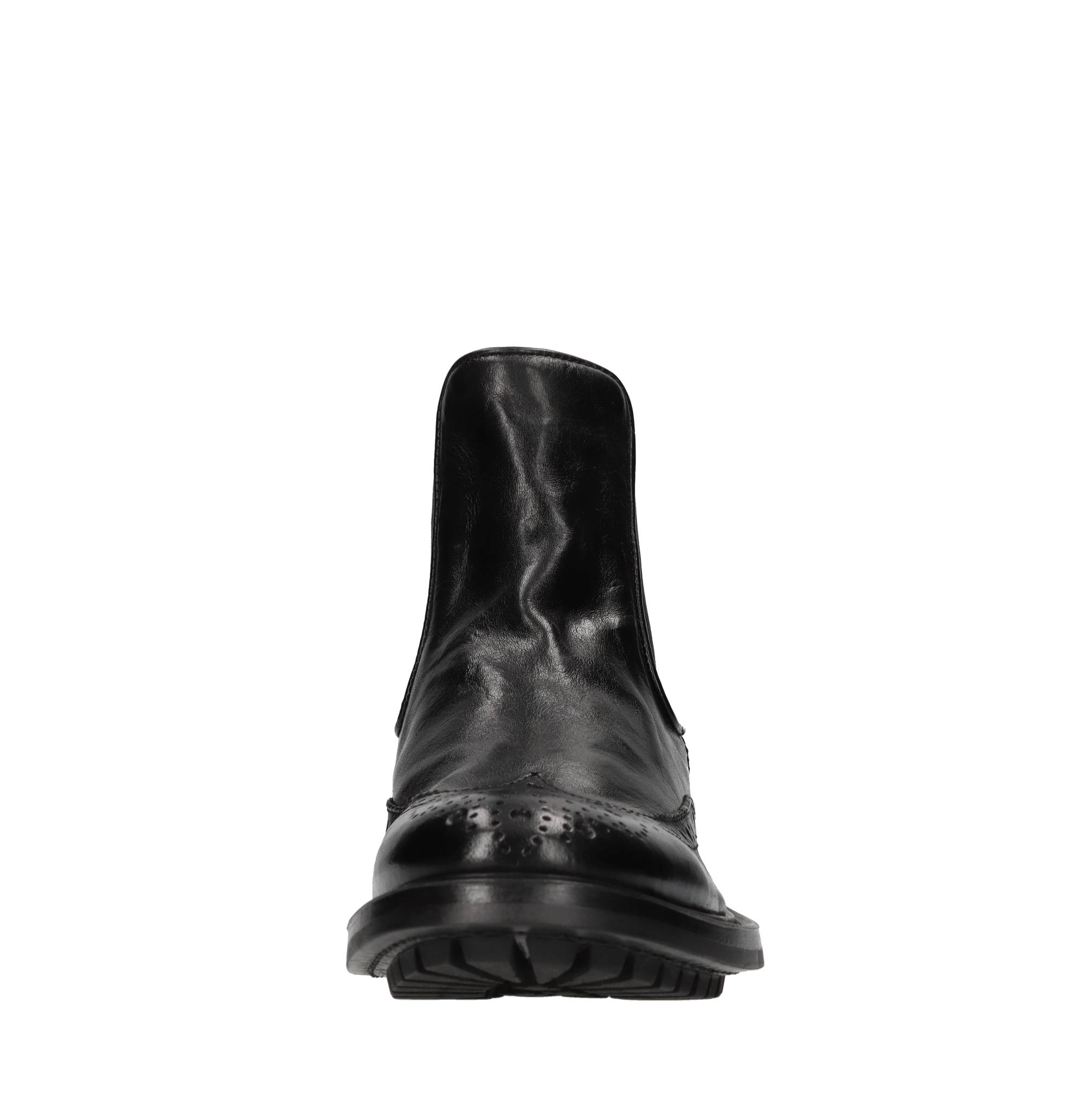 Hundred 100 Bottes noires