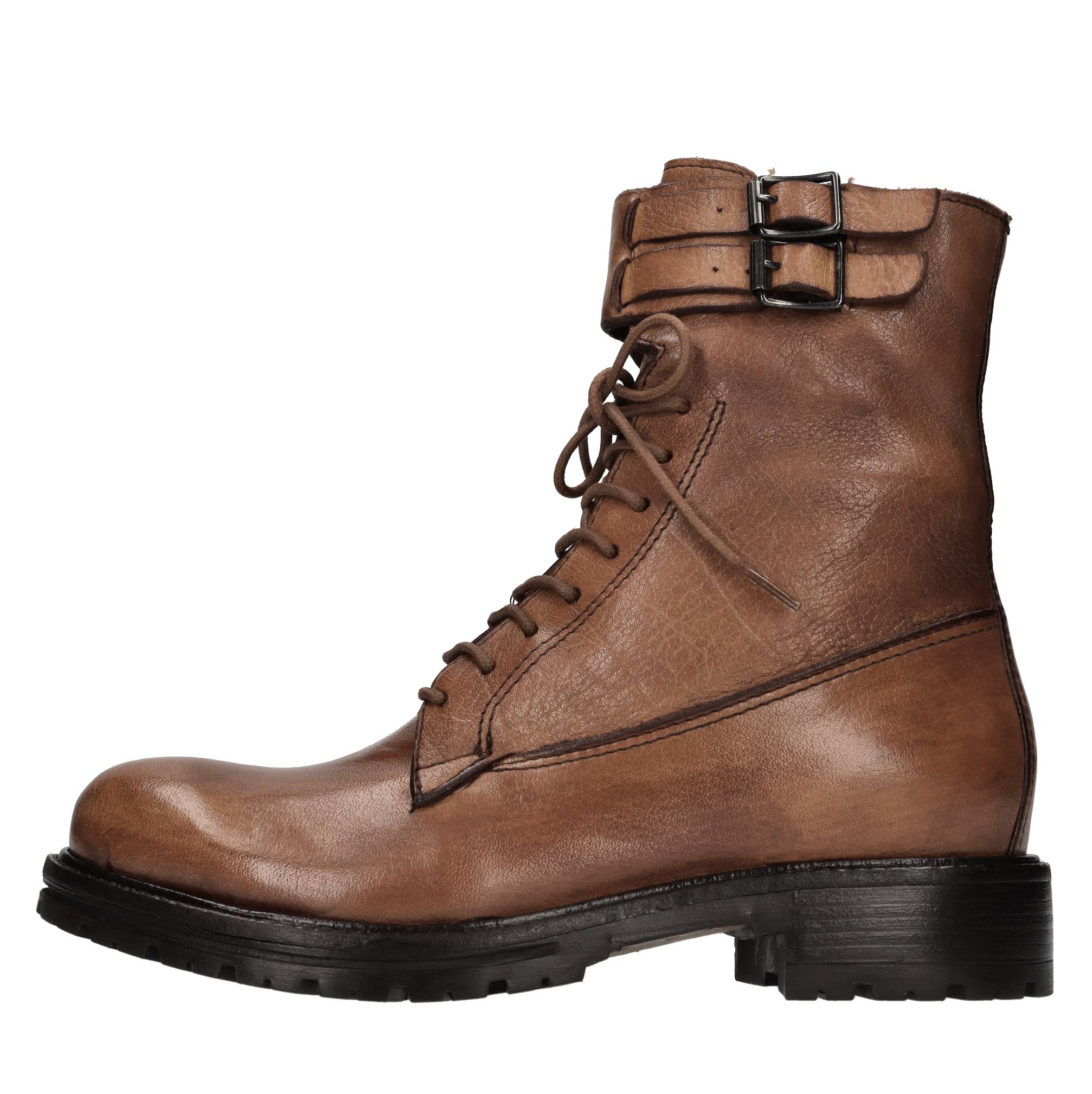 Hundred 100 Schwarze Stiefel