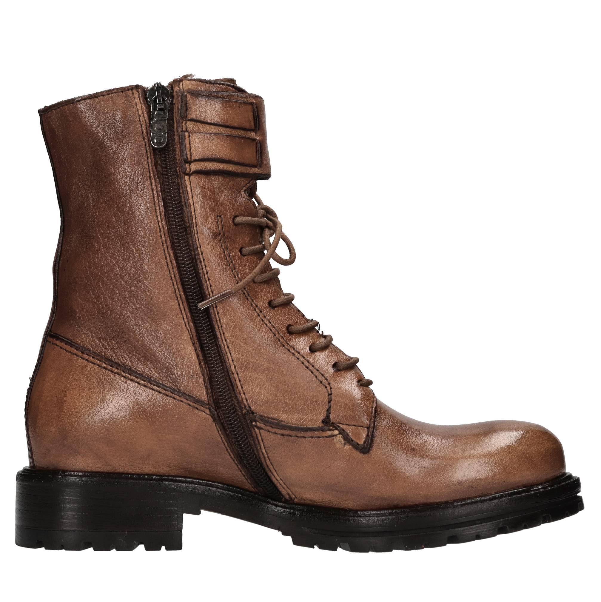 Hundred 100 Schwarze Stiefel