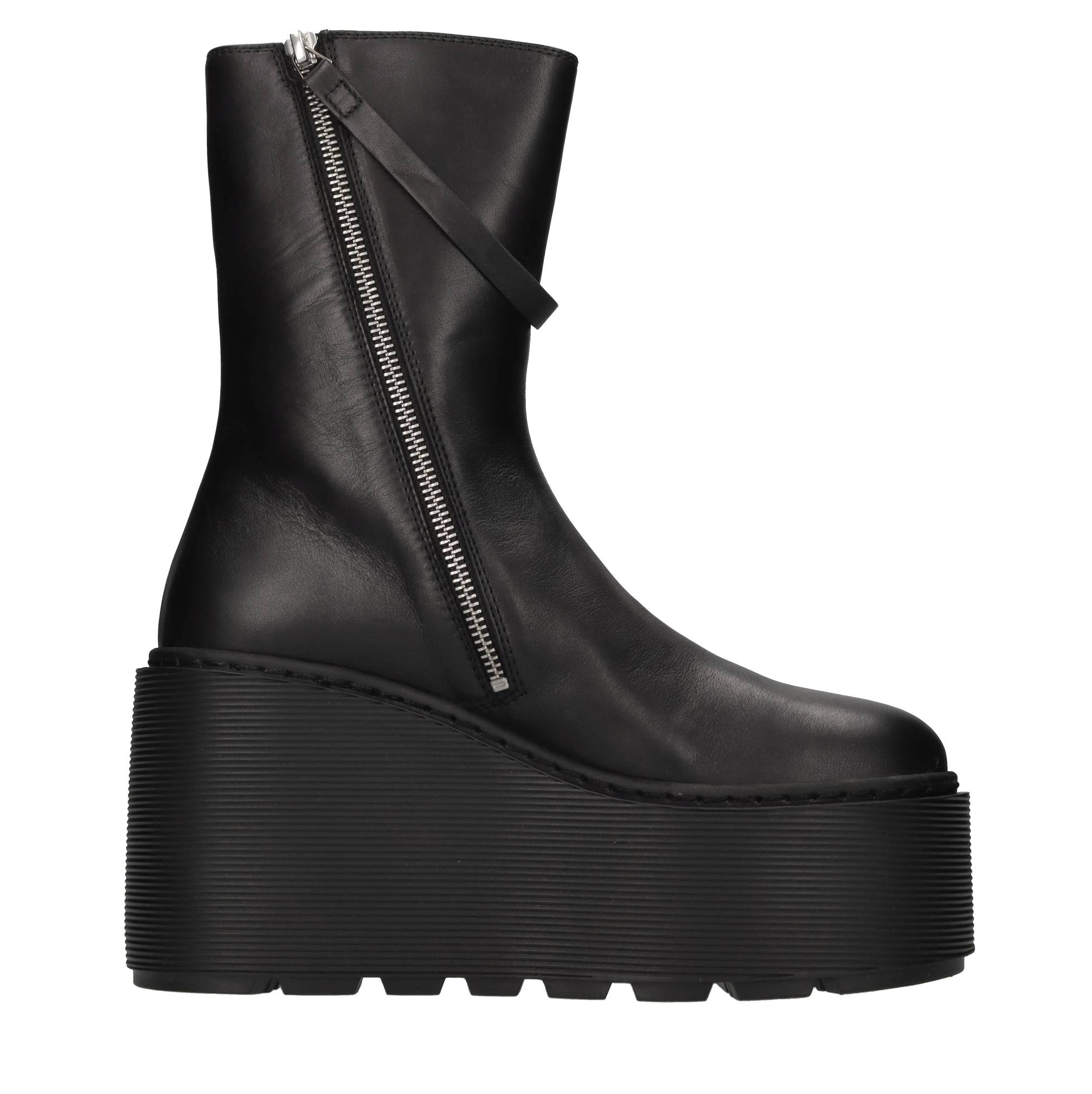 Vic Matie Chaussures avec talon noir
