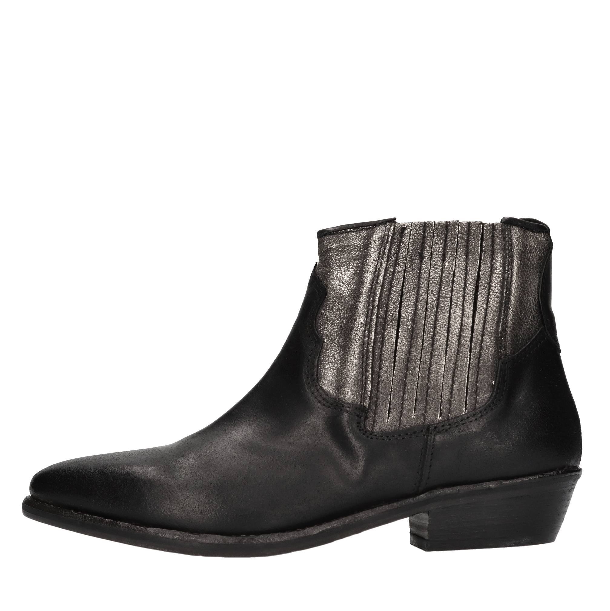 HUNDRED 100 Boots