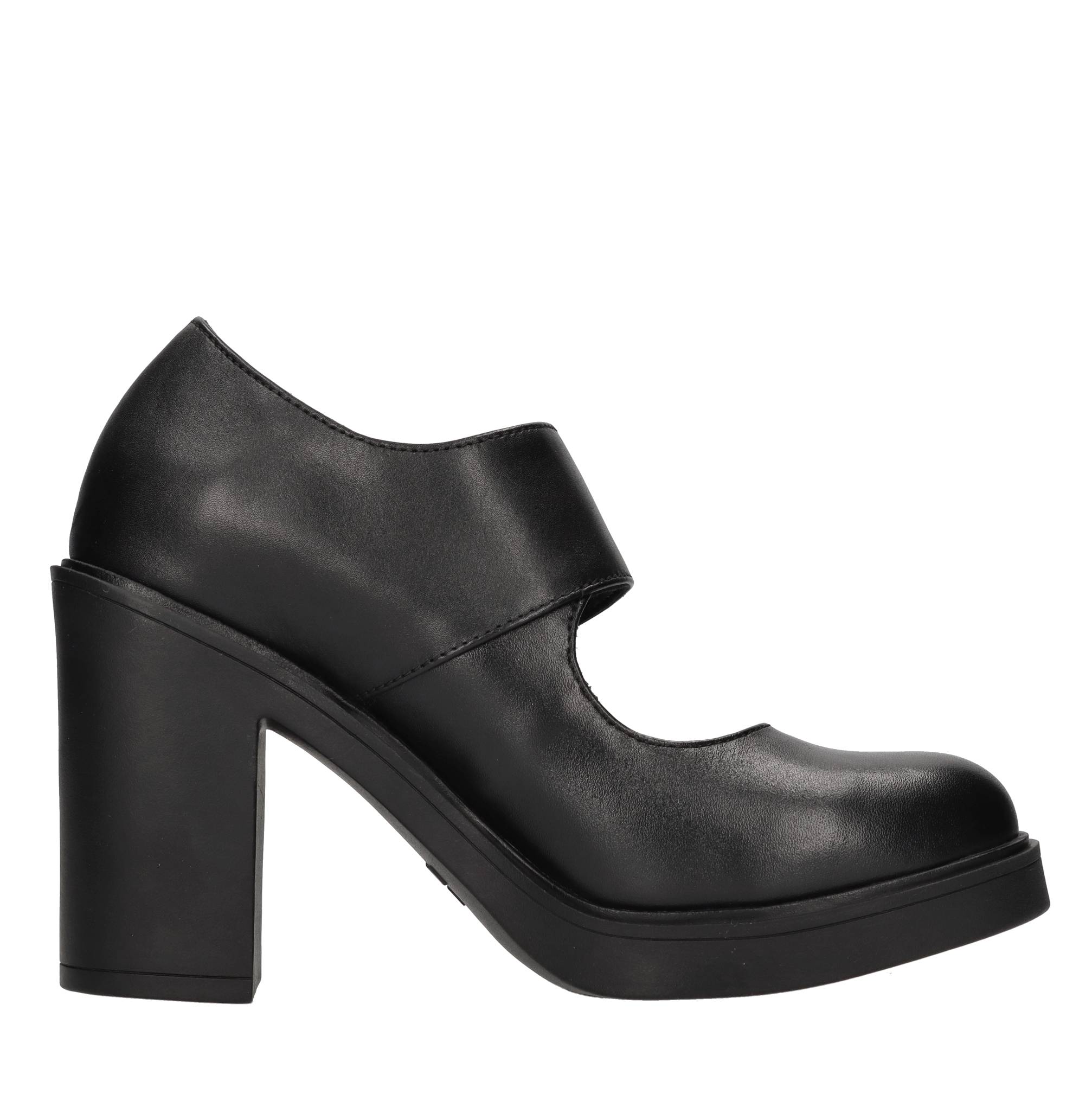 Love Moschino Schuhe mit schwarzem Absatz