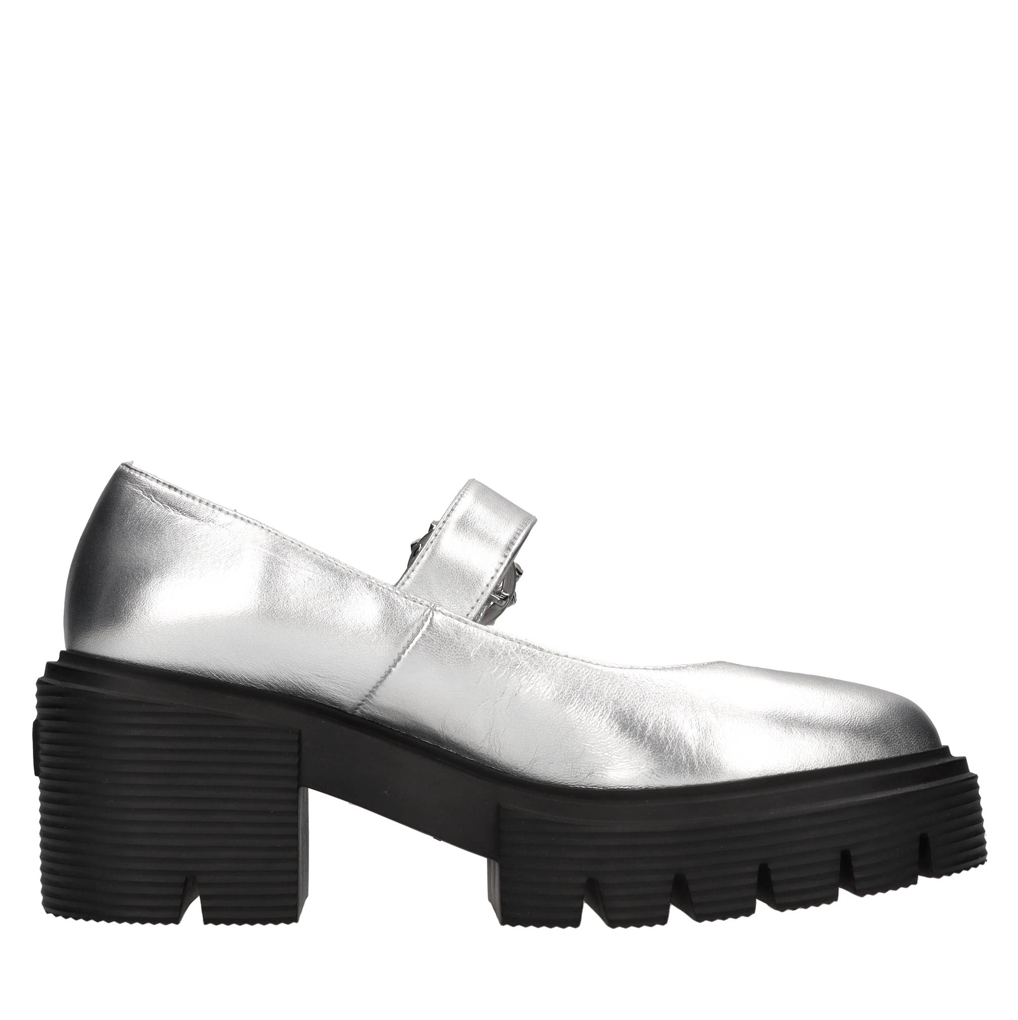 Stuart Weitzman Flat shoes