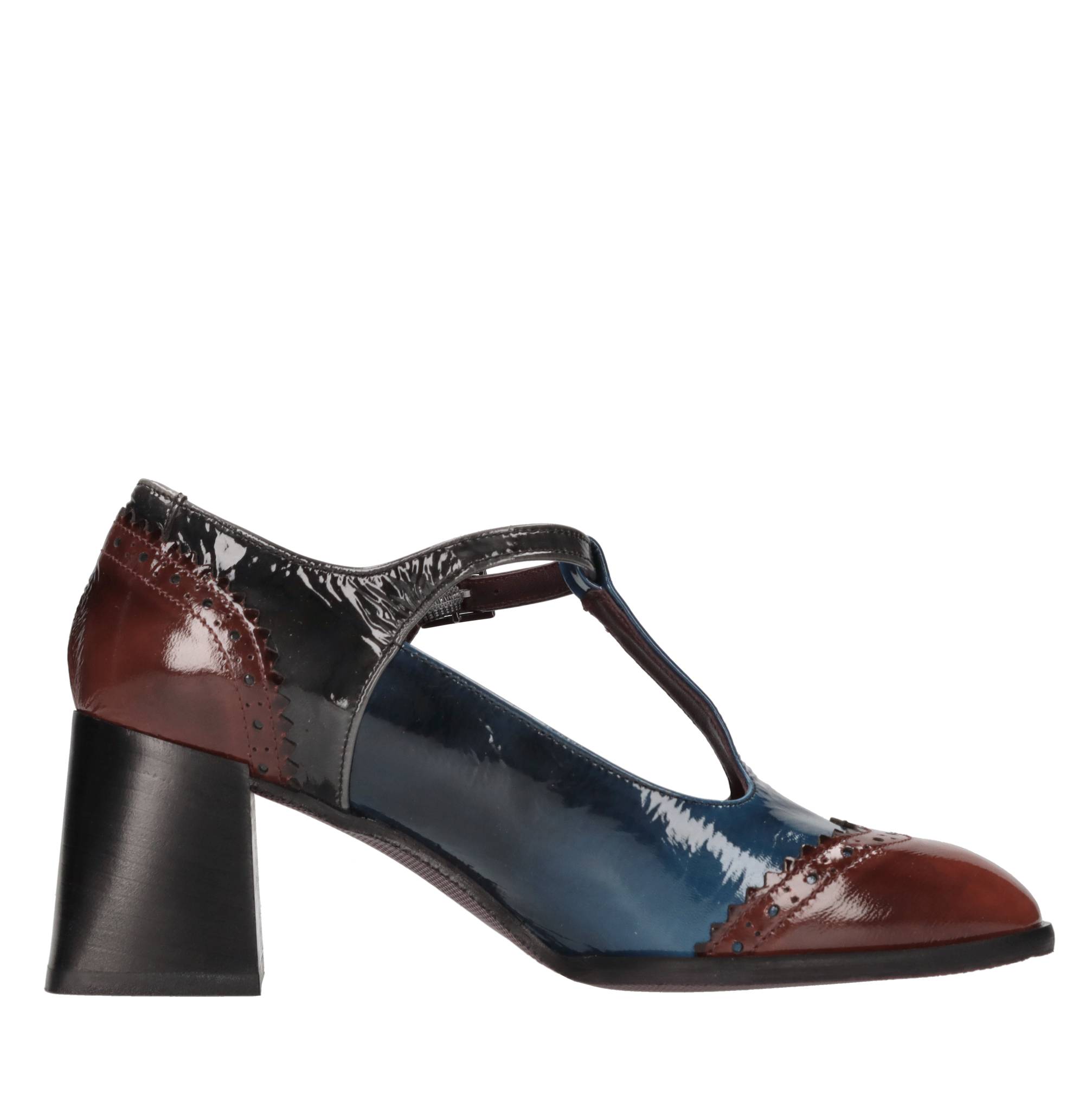 Lorenzo Mari With Heel